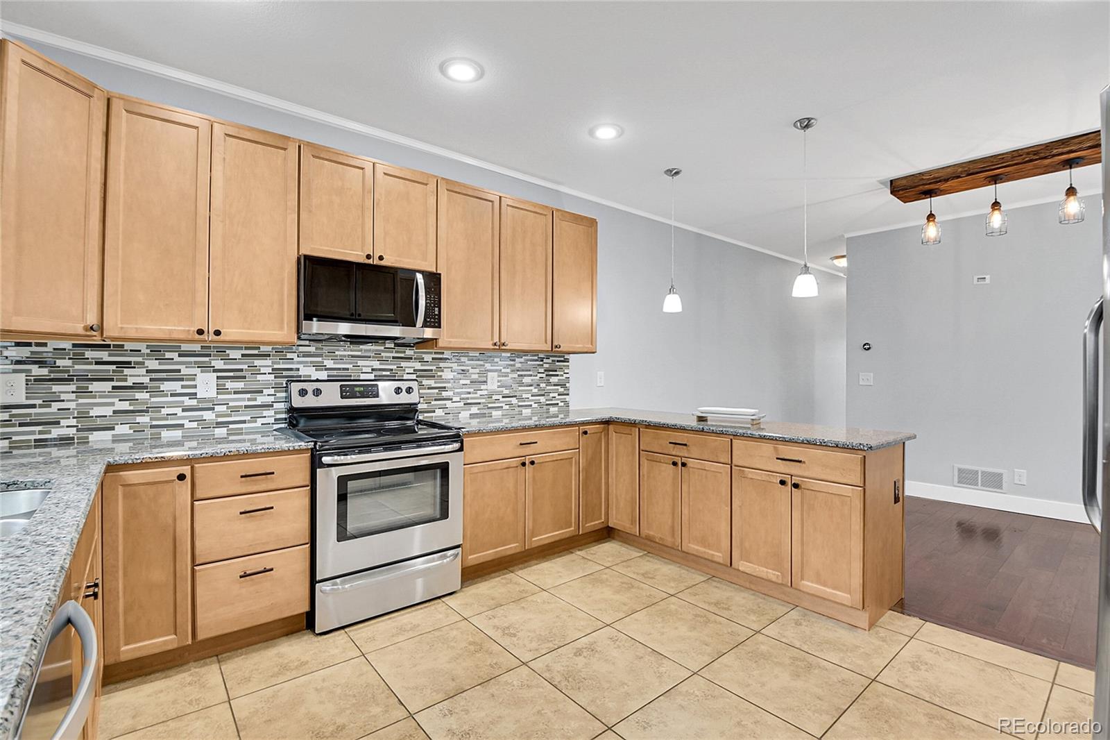 MLS Image #11 for 3612  hudson street,denver, Colorado