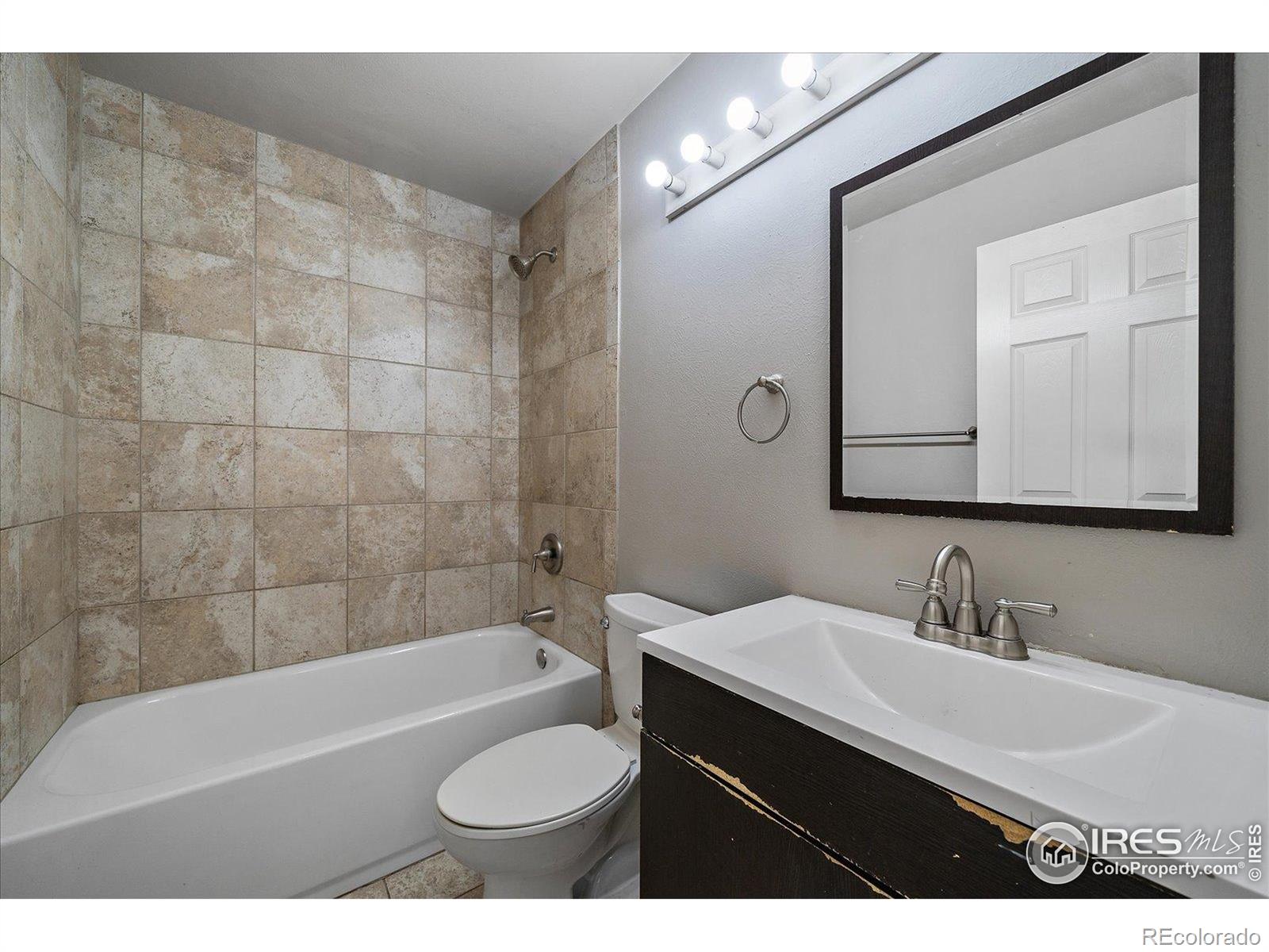 MLS Image #12 for 1043  lilac court,broomfield, Colorado