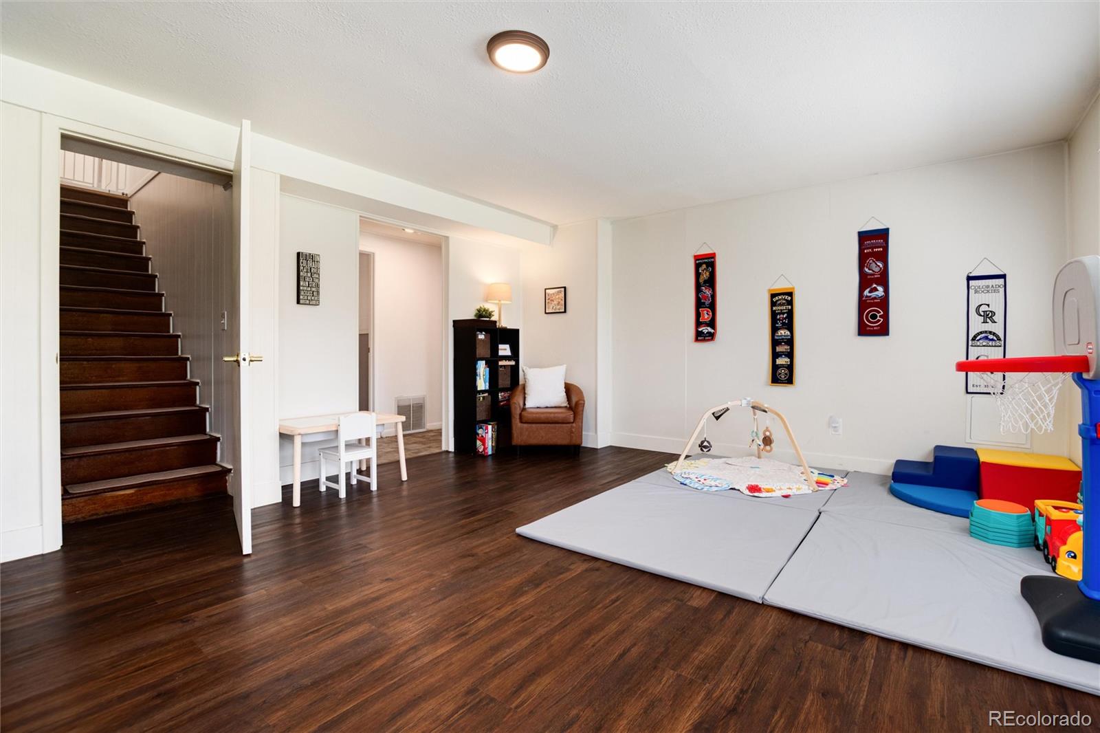 MLS Image #19 for 4545 s lipan court,englewood, Colorado