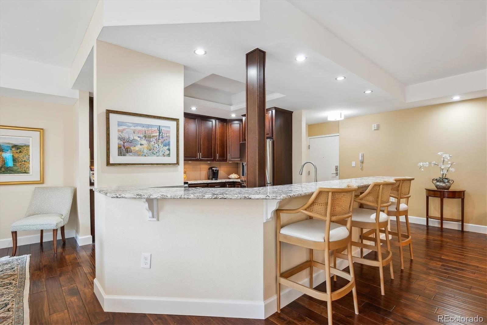 MLS Image #6 for 1512  larimer street,denver, Colorado