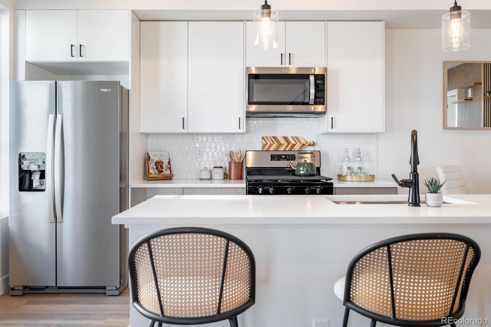 MLS Image #4 for 2920 w parkside place,denver, Colorado