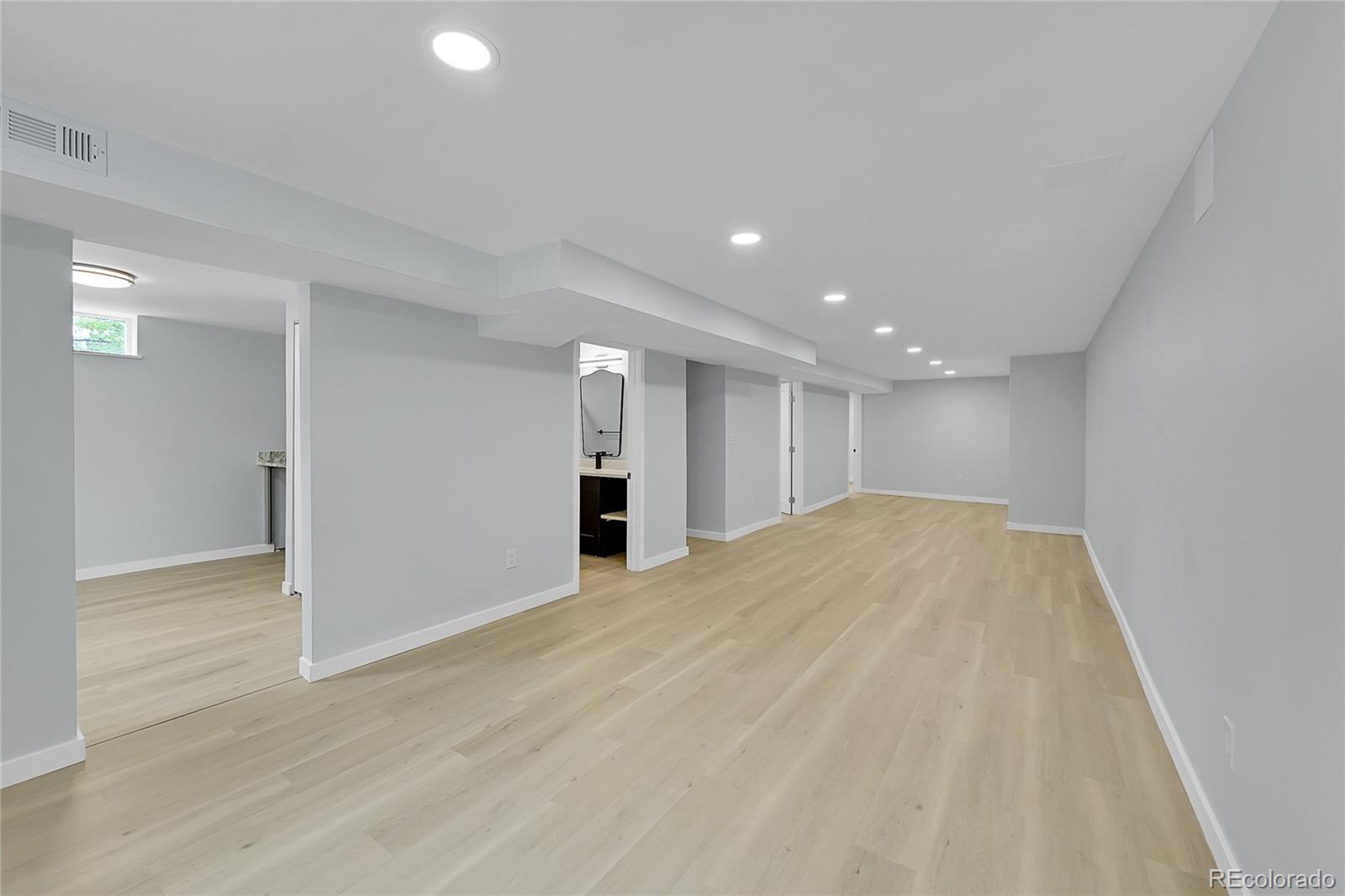 MLS Image #16 for 6526 s elmwood street,littleton, Colorado