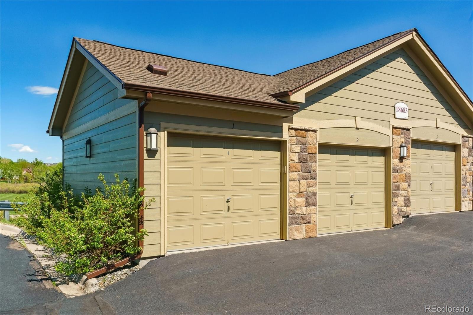 MLS Image #14 for 18669  stroh road 10208,parker, Colorado