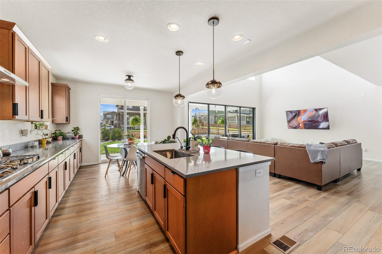 MLS Image #10 for 10968  lewiston street,commerce city, Colorado