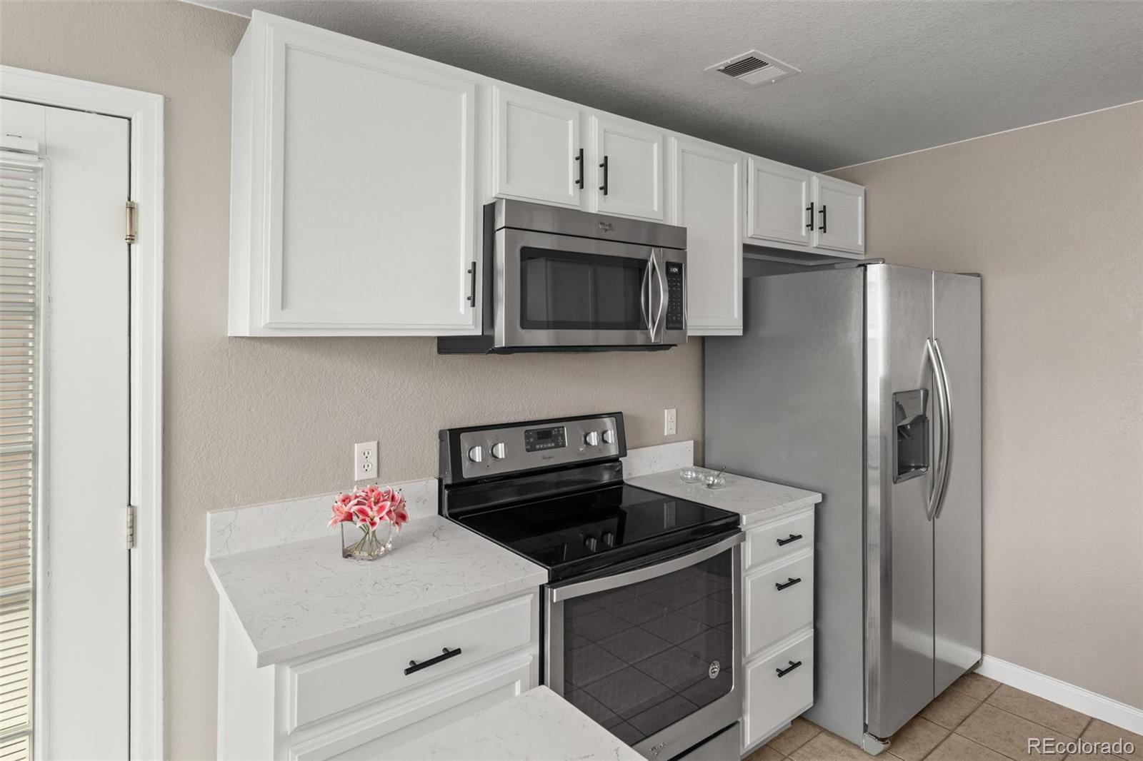 MLS Image #18 for 7440 s blackhawk street,englewood, Colorado