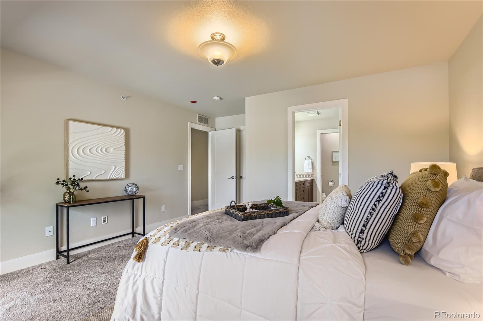 MLS Image #17 for 2700 e louisiana avenue,denver, Colorado