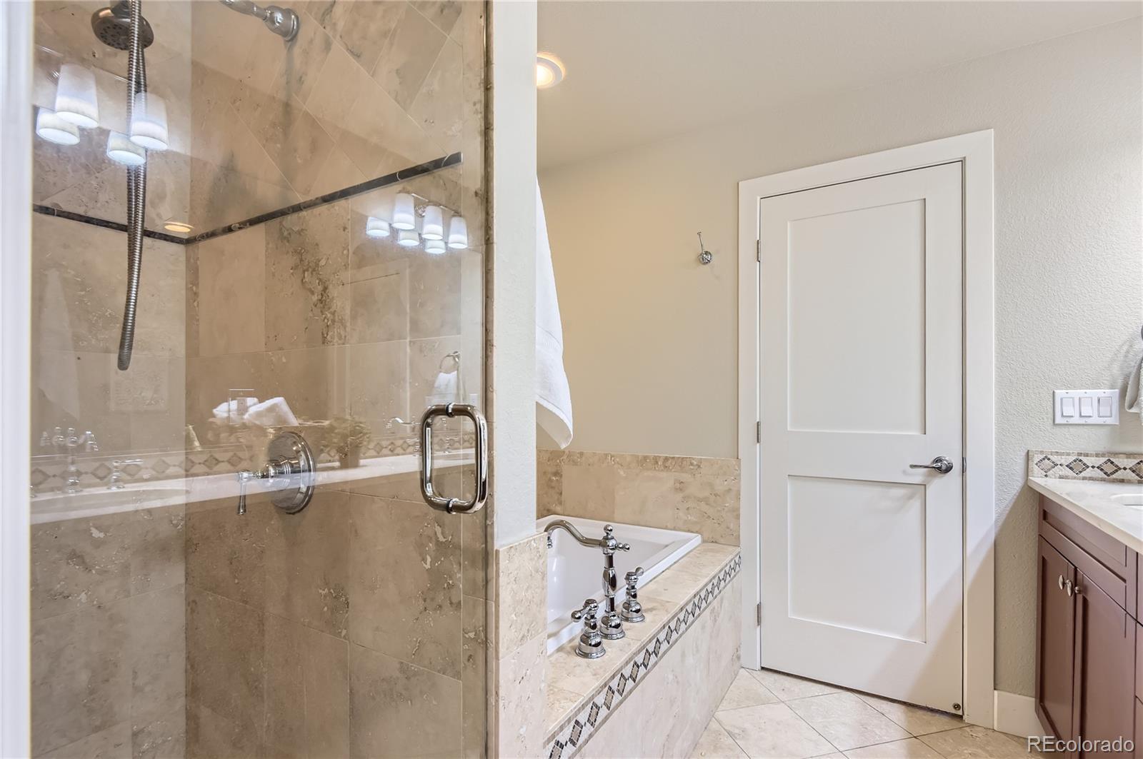 MLS Image #19 for 2700 e louisiana avenue,denver, Colorado
