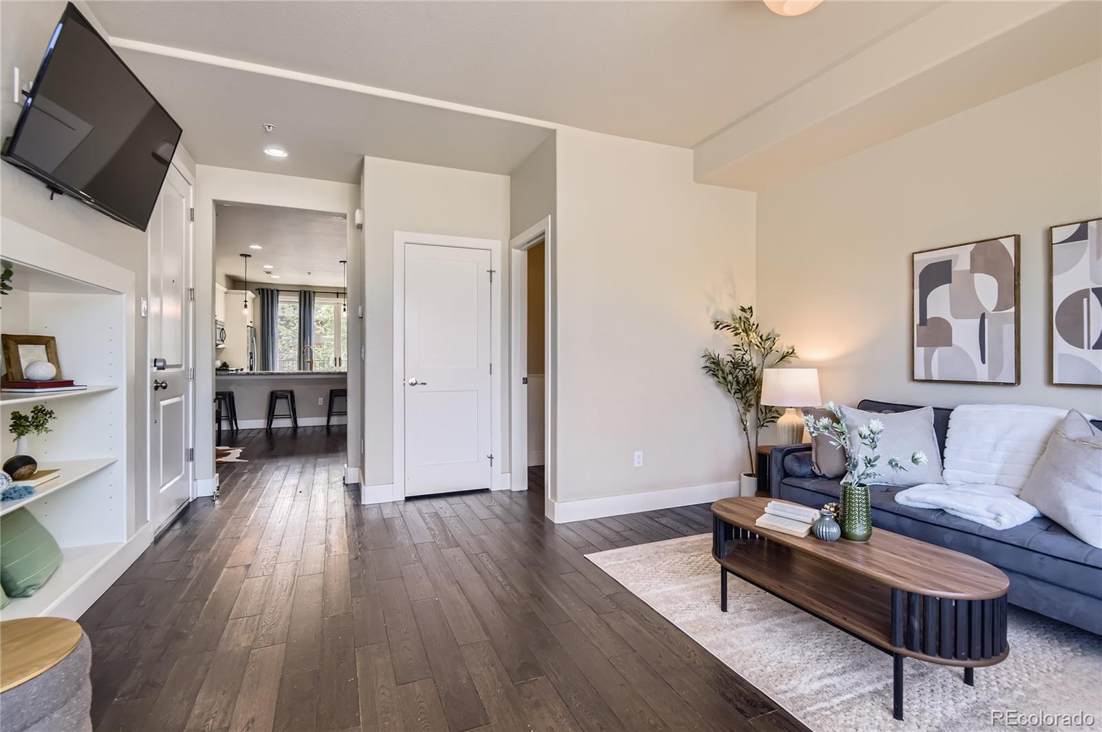 MLS Image #4 for 2700 e louisiana avenue,denver, Colorado