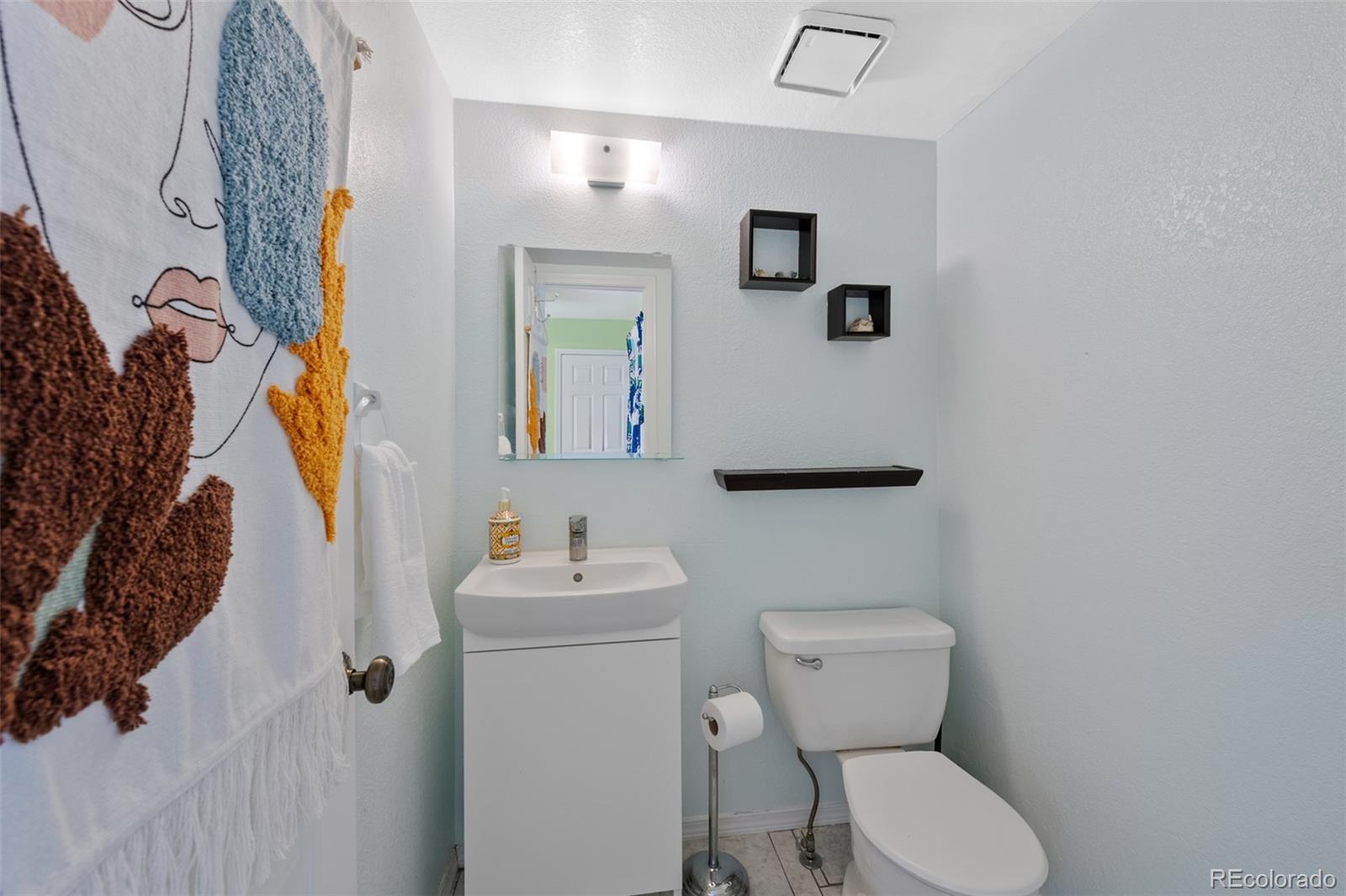 MLS Image #11 for 9278 w ontario drive,littleton, Colorado