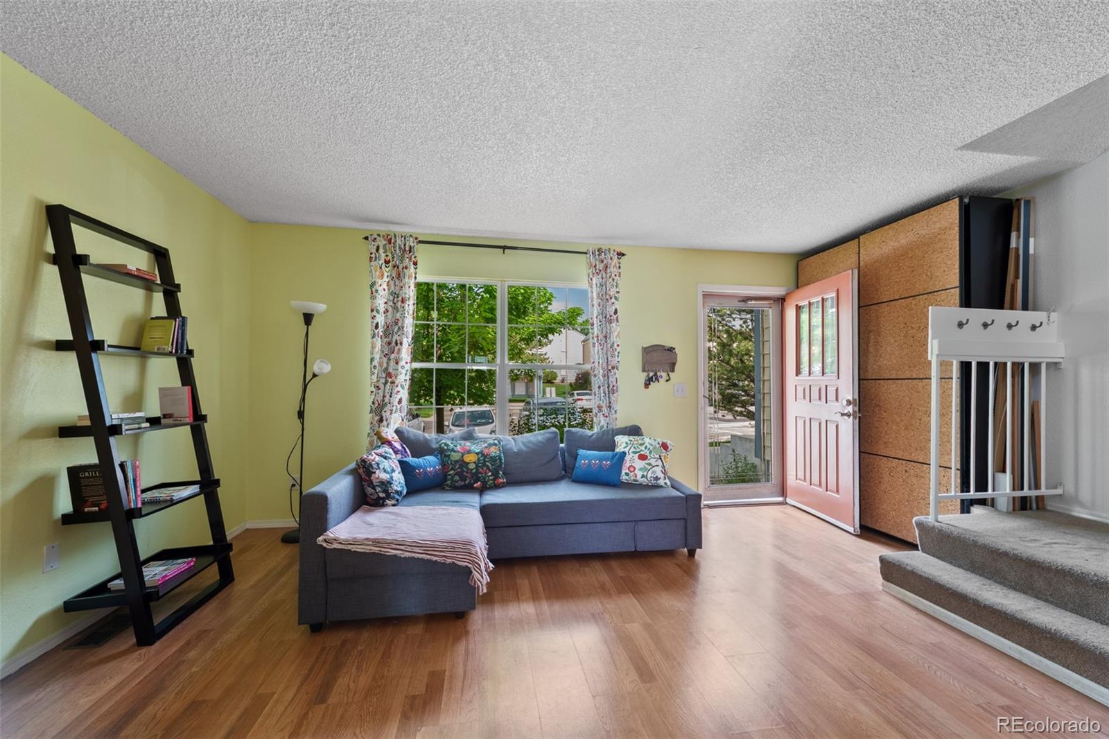 MLS Image #3 for 9278 w ontario drive,littleton, Colorado