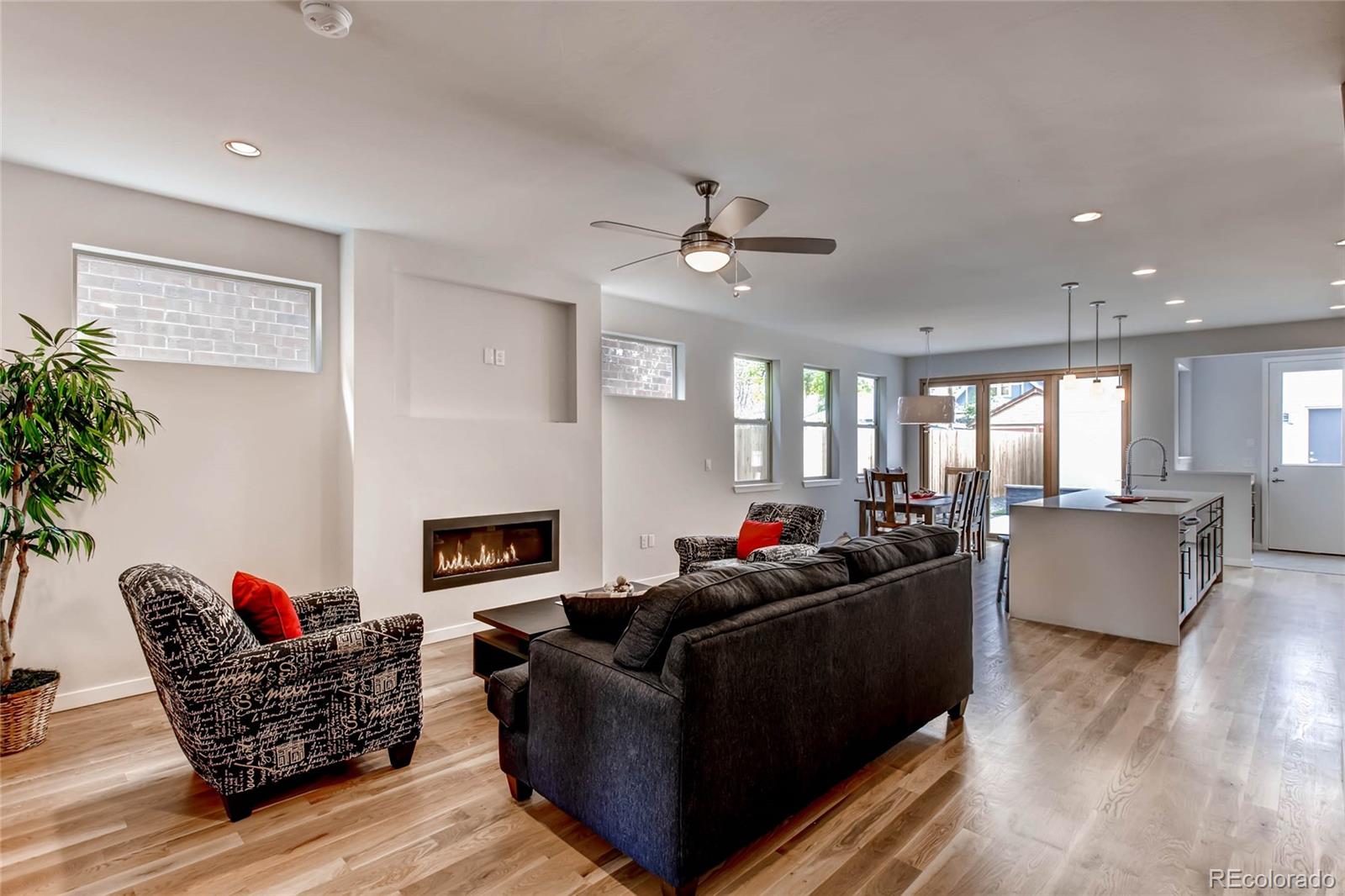 MLS Image #13 for 3963 n utica street,denver, Colorado