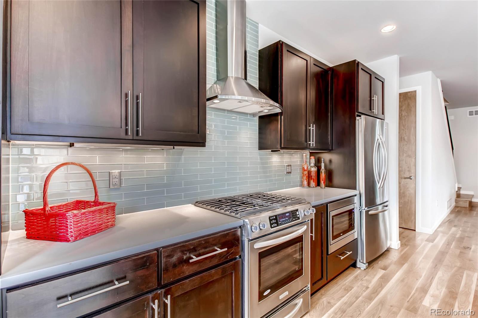 MLS Image #15 for 3963 n utica street,denver, Colorado