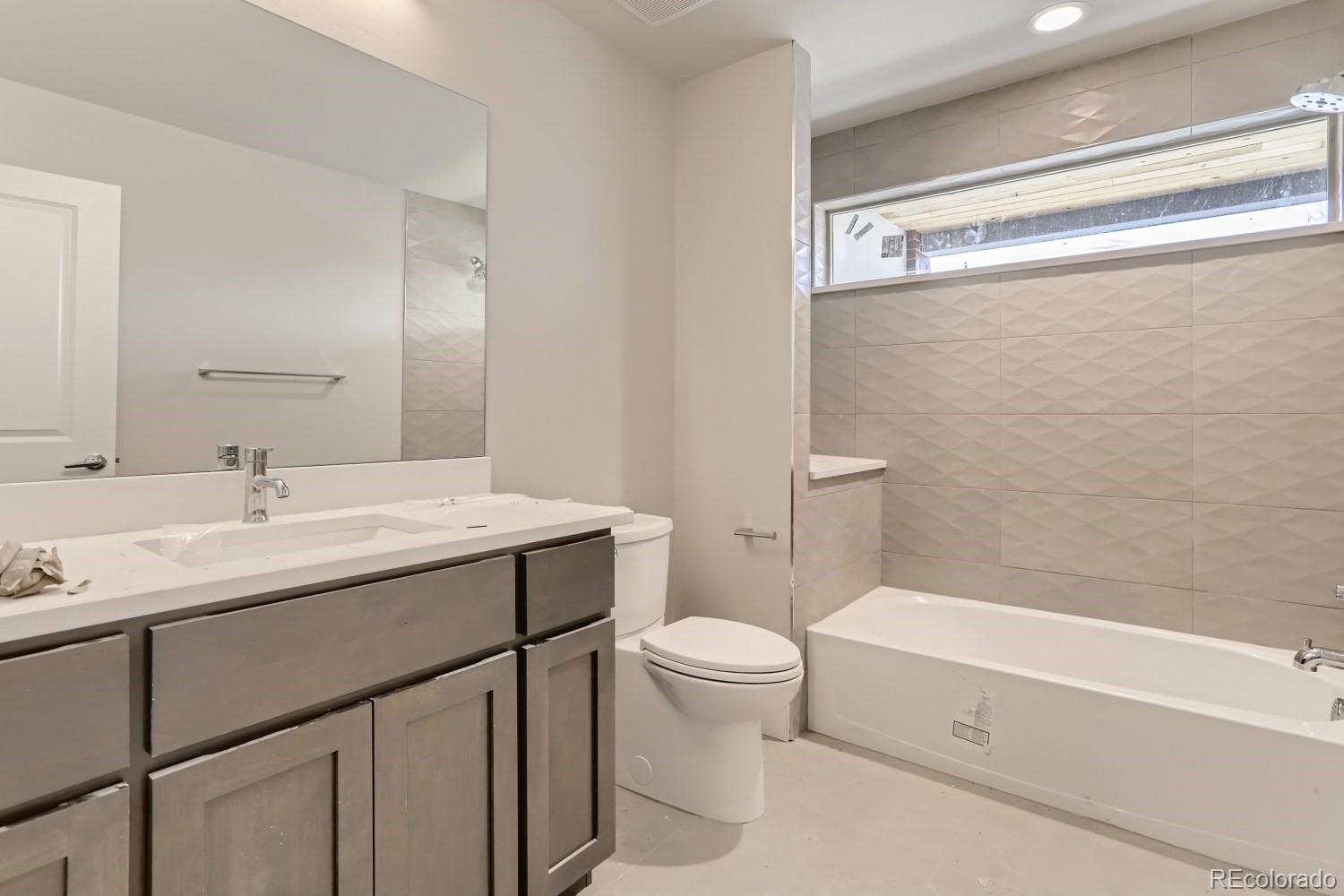 MLS Image #3 for 3963 n utica street,denver, Colorado