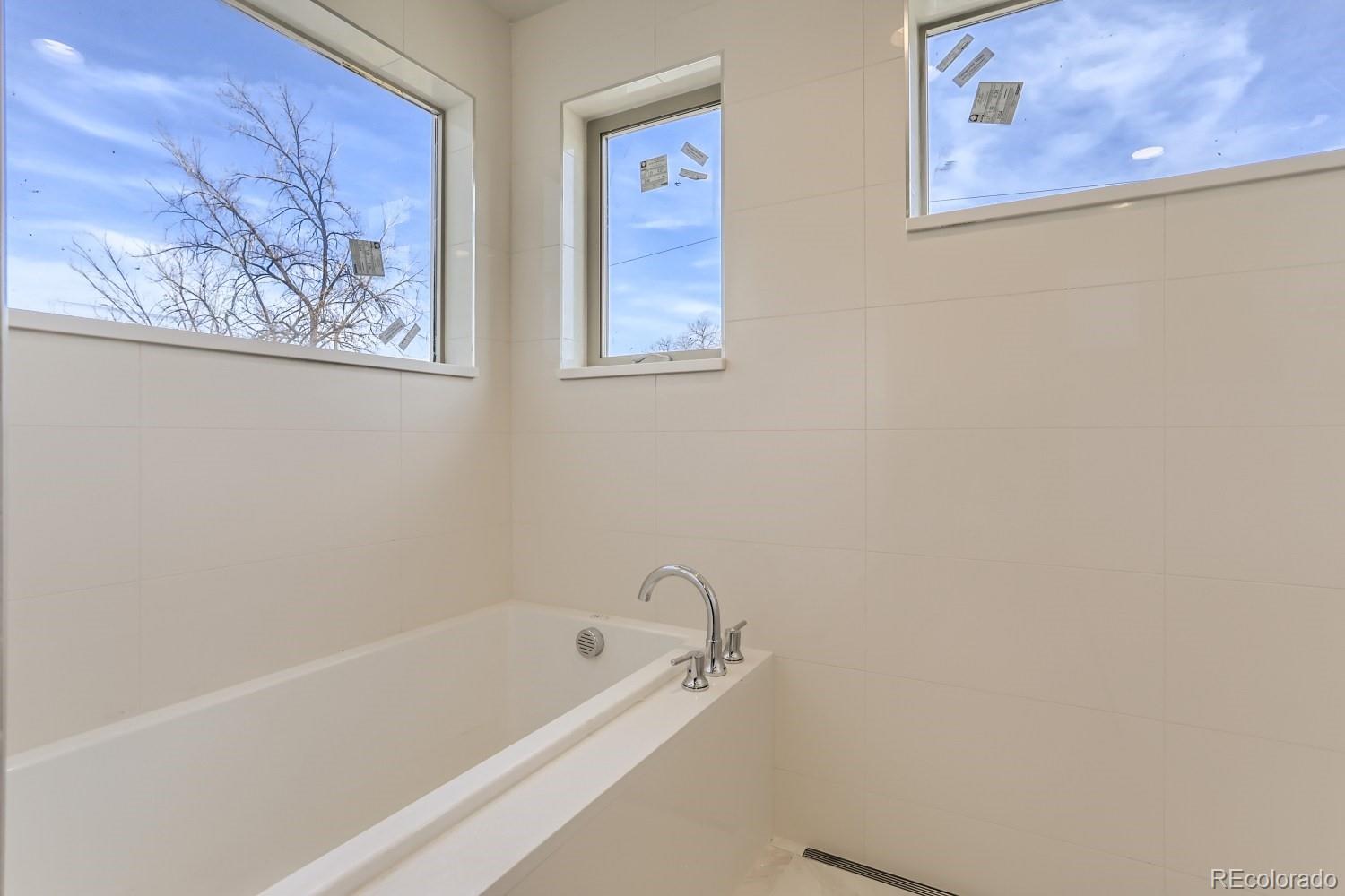 MLS Image #7 for 3963 n utica street,denver, Colorado