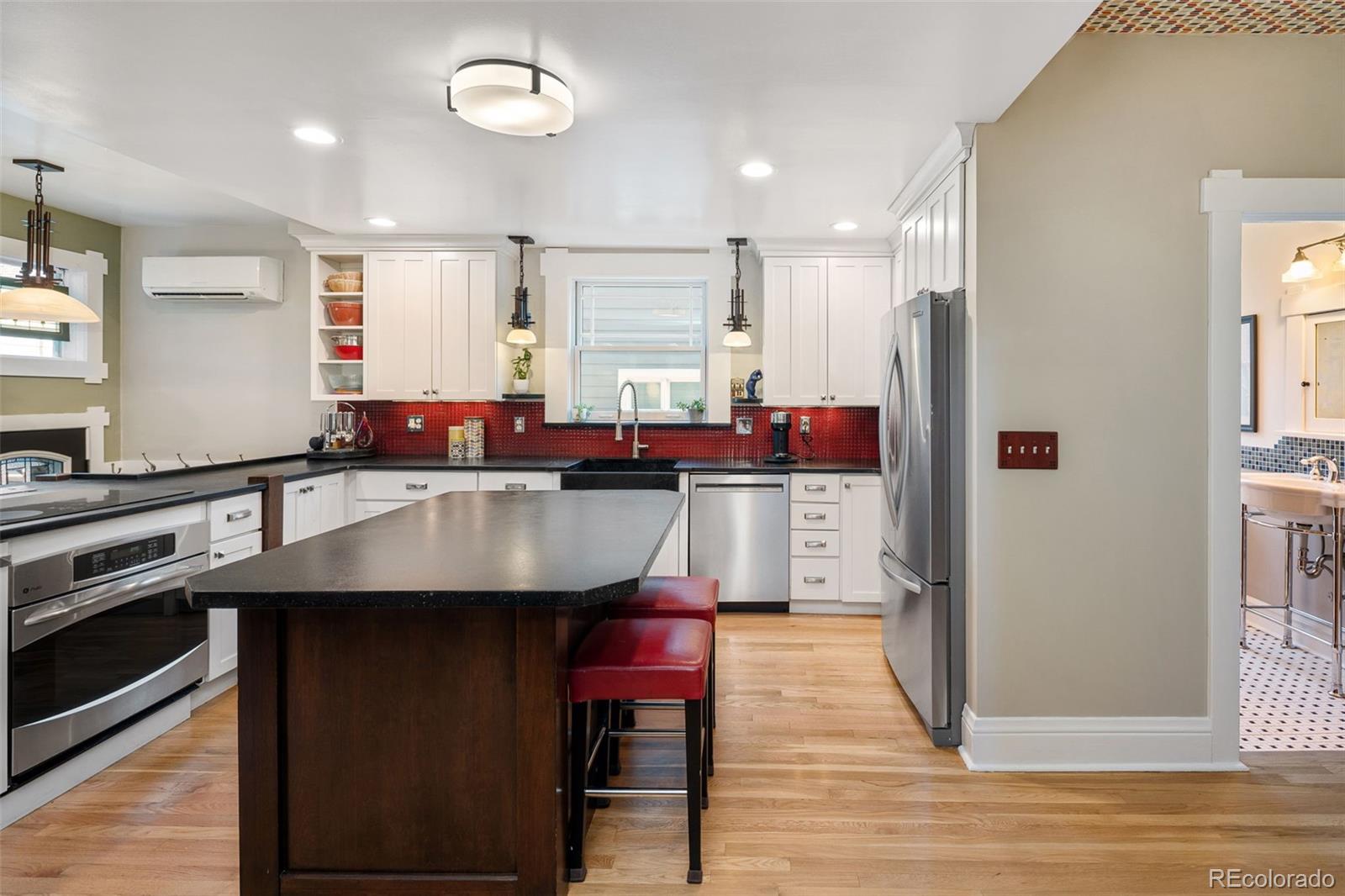 MLS Image #21 for 1121 s williams street,denver, Colorado