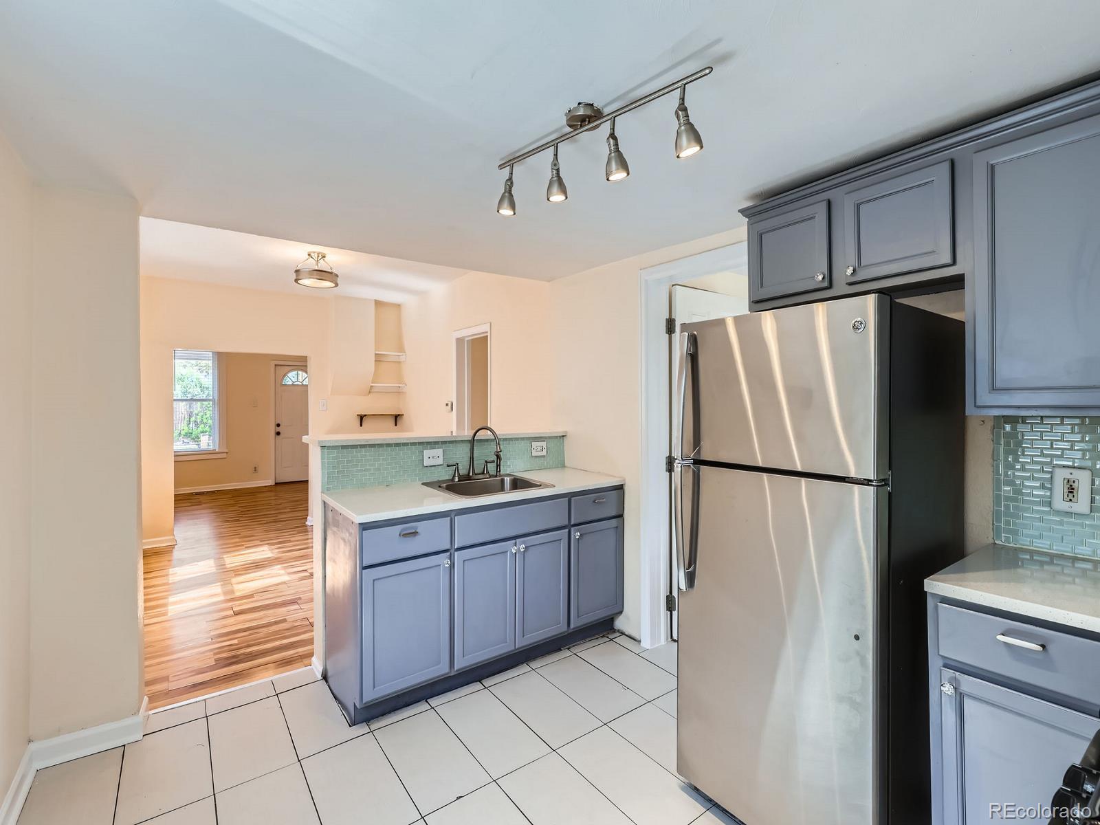 MLS Image #5 for 66 e 45th avenue,denver, Colorado