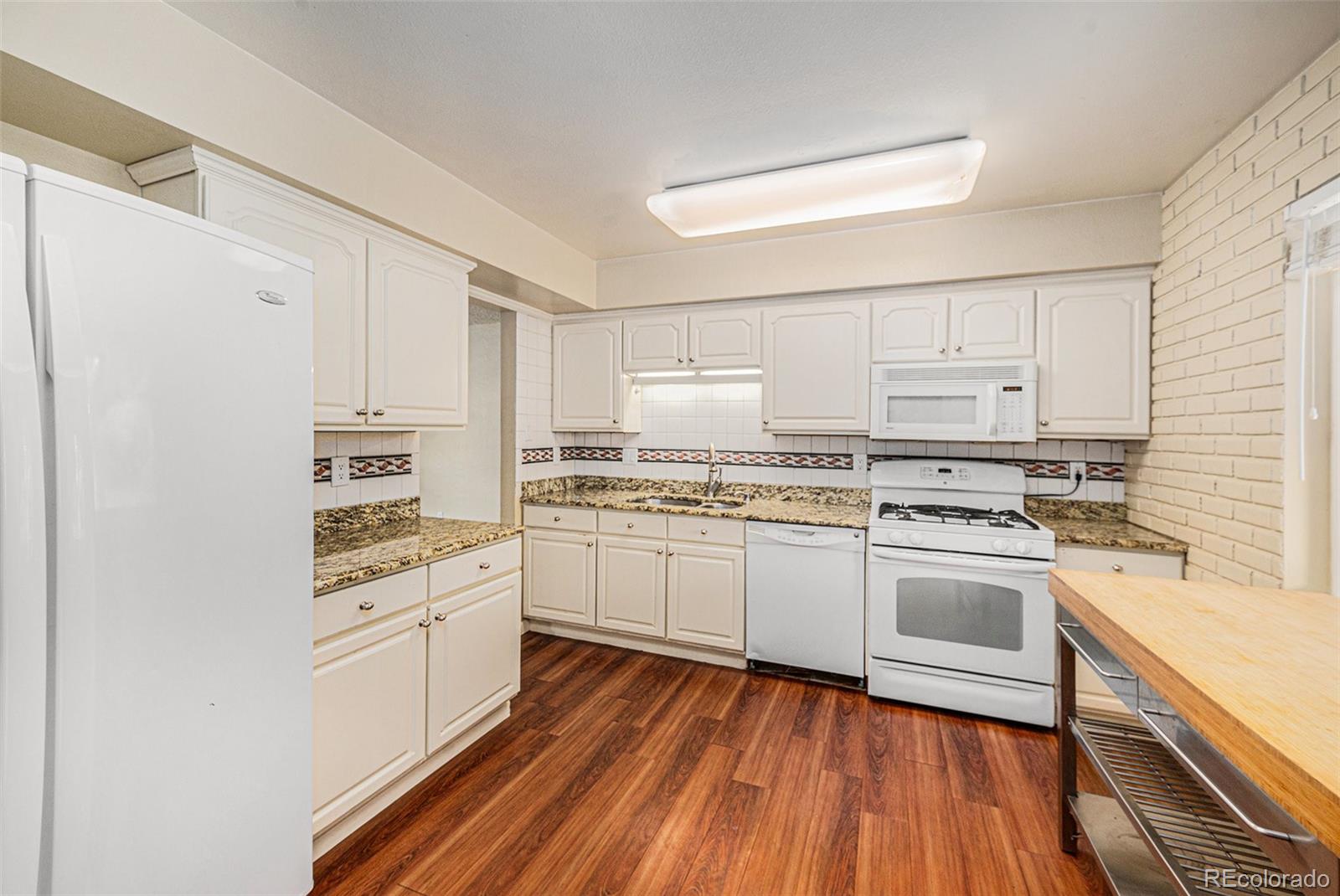 MLS Image #6 for 6427 s ingalls street,littleton, Colorado