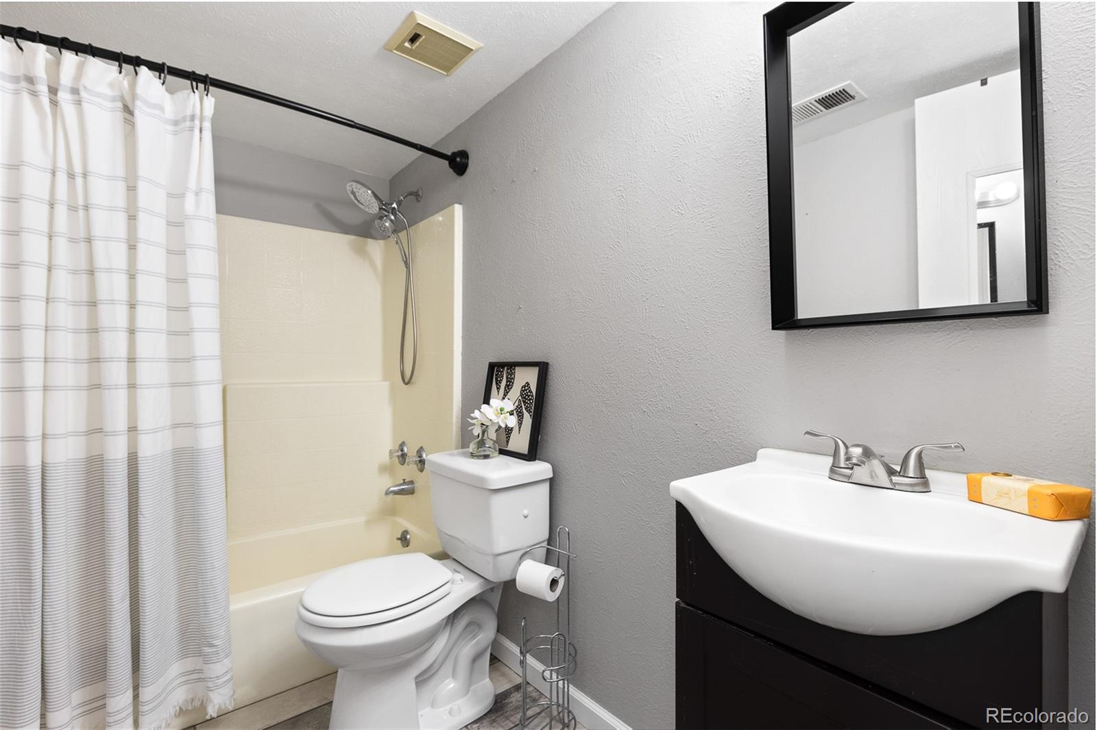 MLS Image #16 for 1820  newland court,lakewood, Colorado