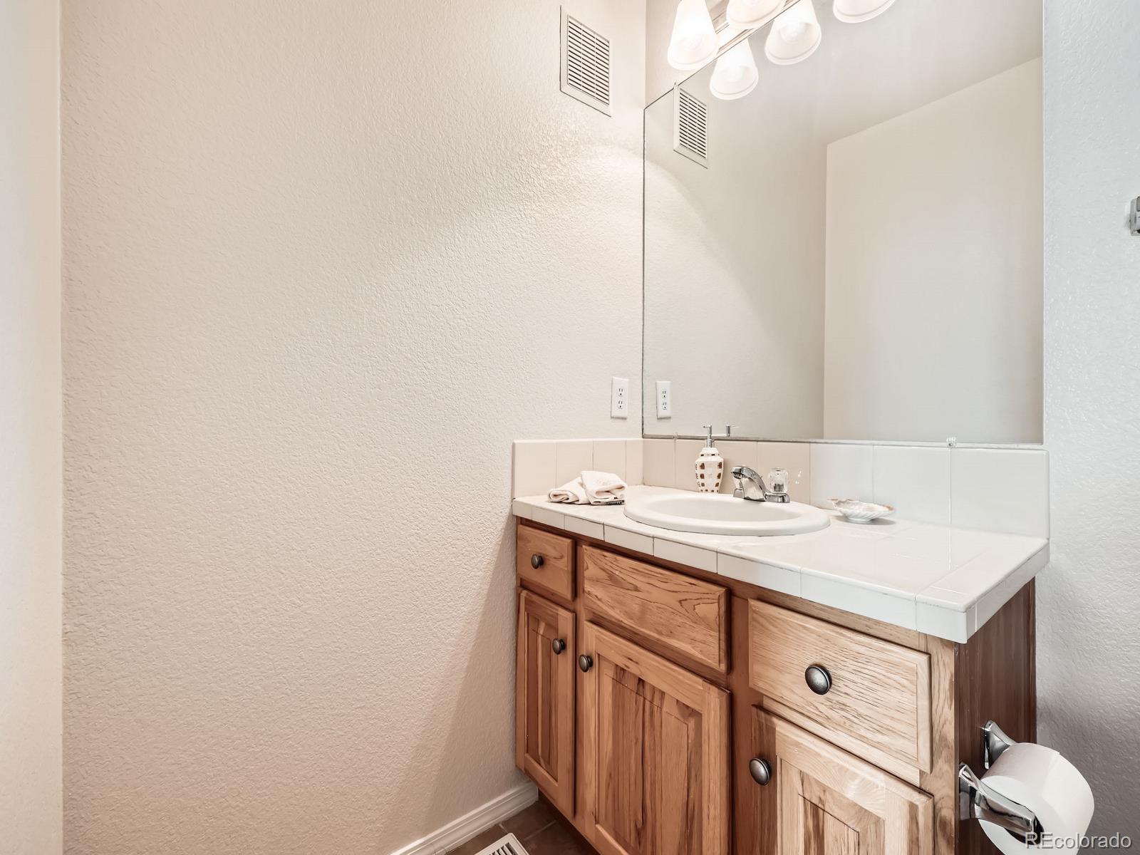 MLS Image #23 for 16366 e fremont avenue,aurora, Colorado