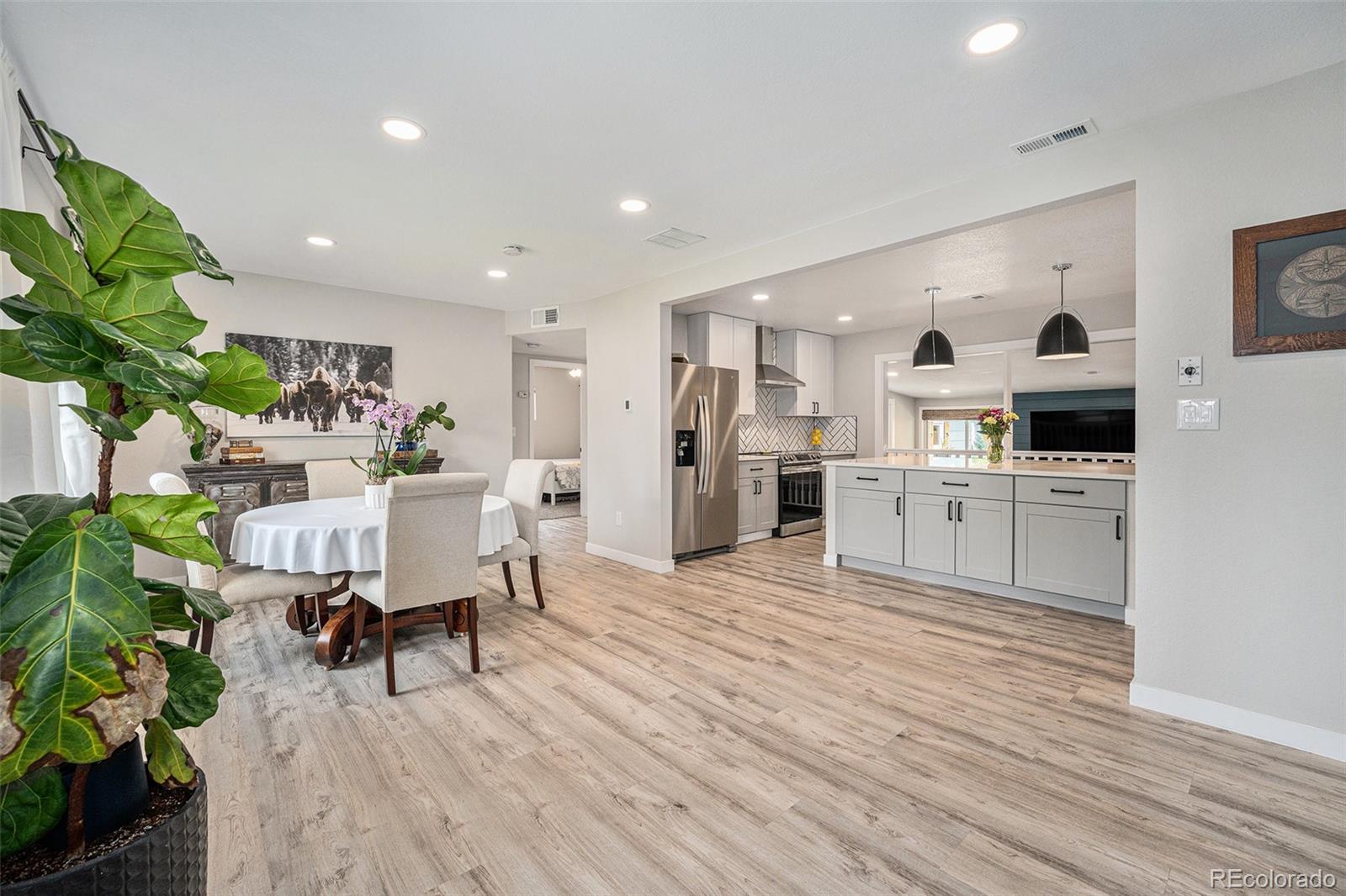 MLS Image #6 for 1892 s meade street,denver, Colorado