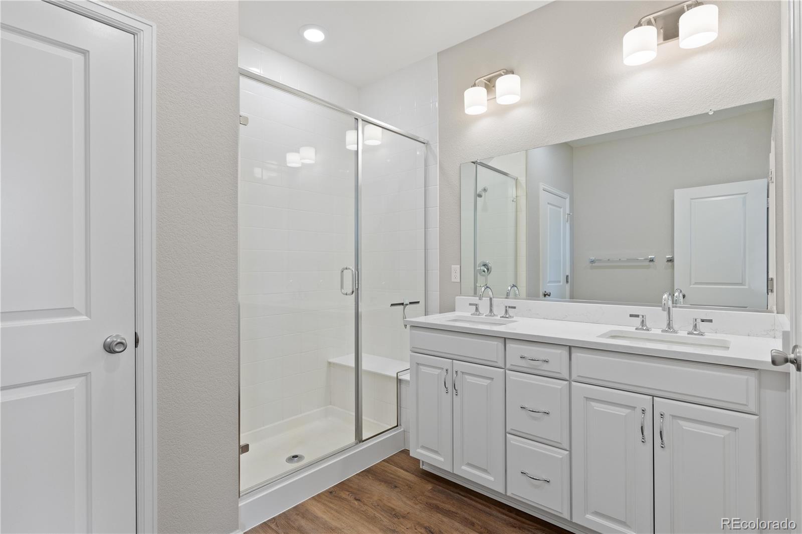 MLS Image #11 for 27639 e 7th lane,aurora, Colorado