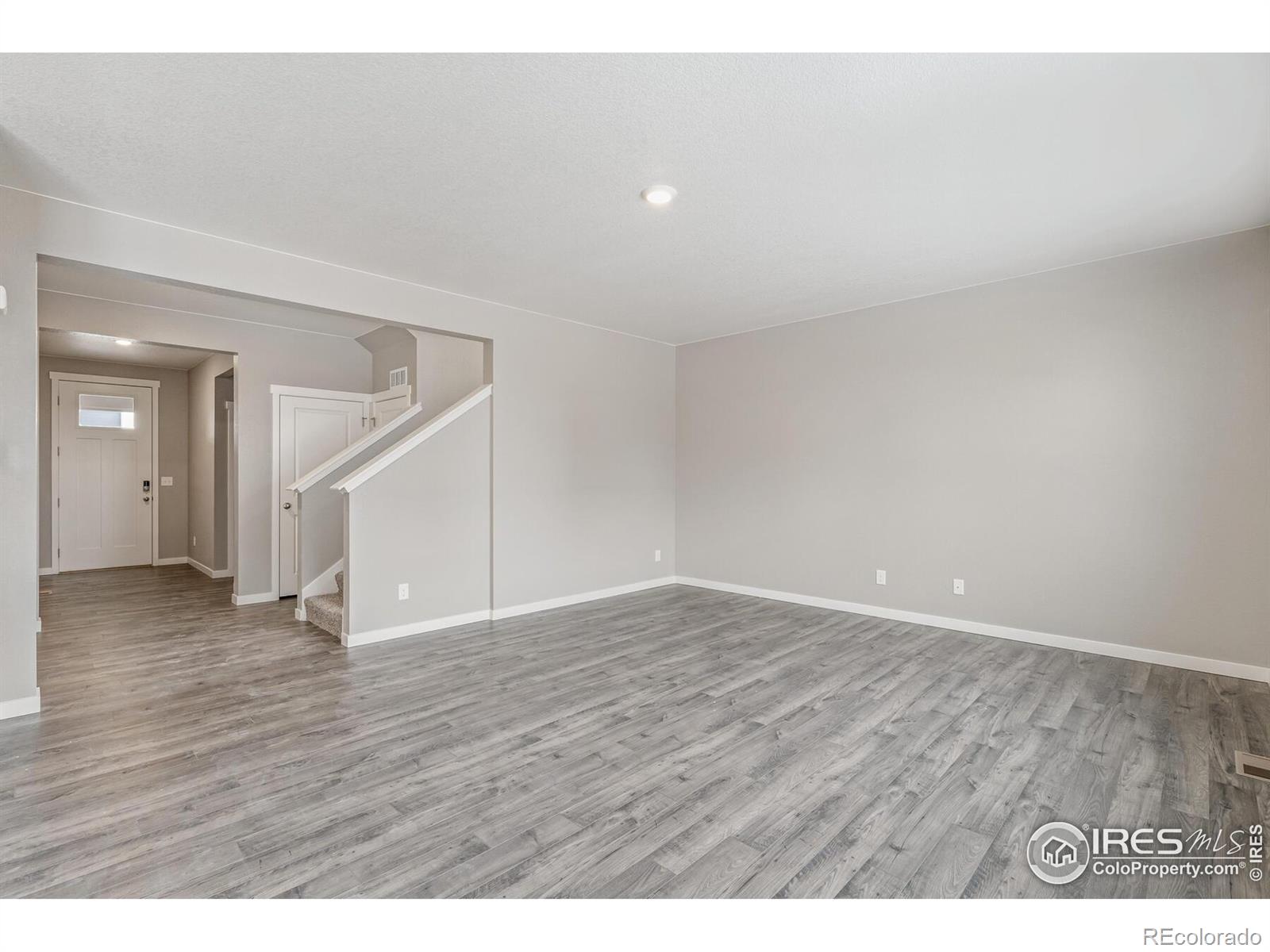 MLS Image #3 for 9882  cathay street,commerce city, Colorado