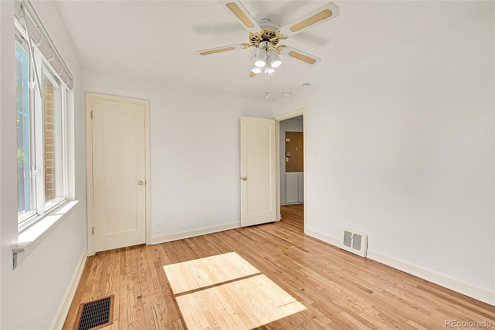MLS Image #16 for 755 s clay street,denver, Colorado