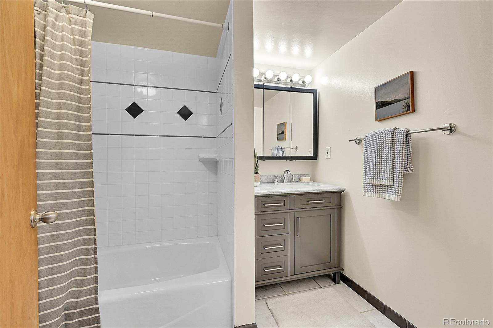 MLS Image #19 for 755 s clay street,denver, Colorado