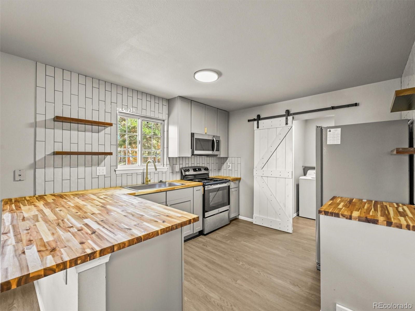 MLS Image #16 for 3535  beechwood court,colorado springs, Colorado