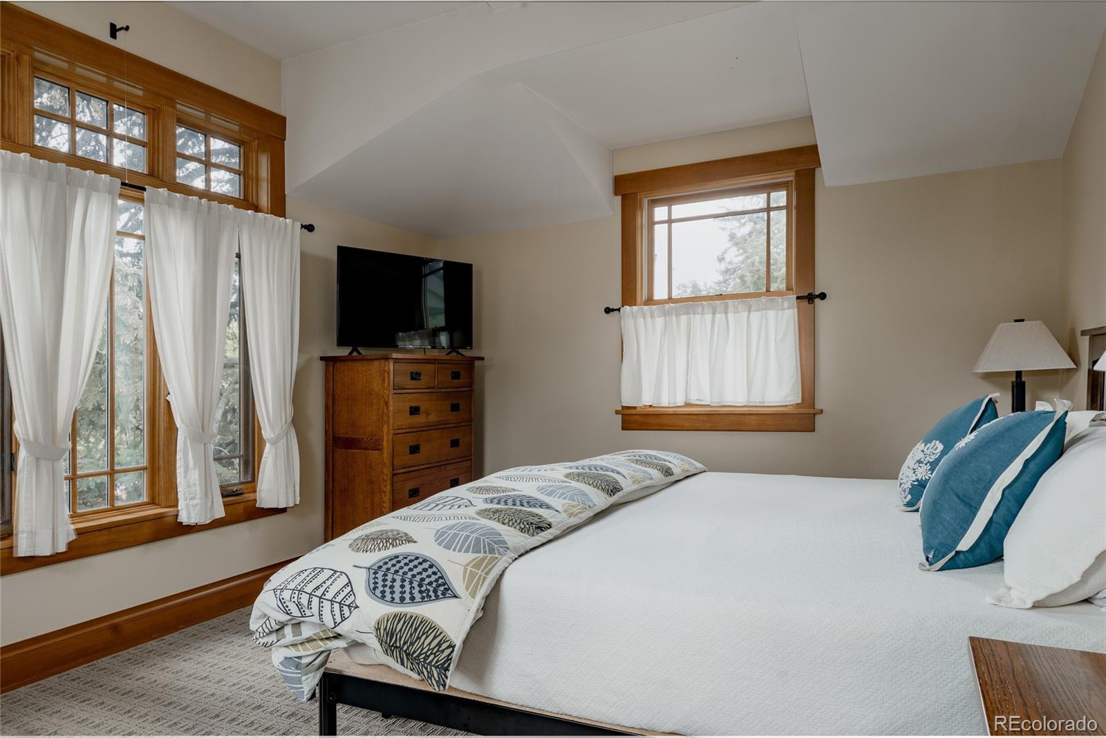 MLS Image #23 for 1260  hudson street,denver, Colorado
