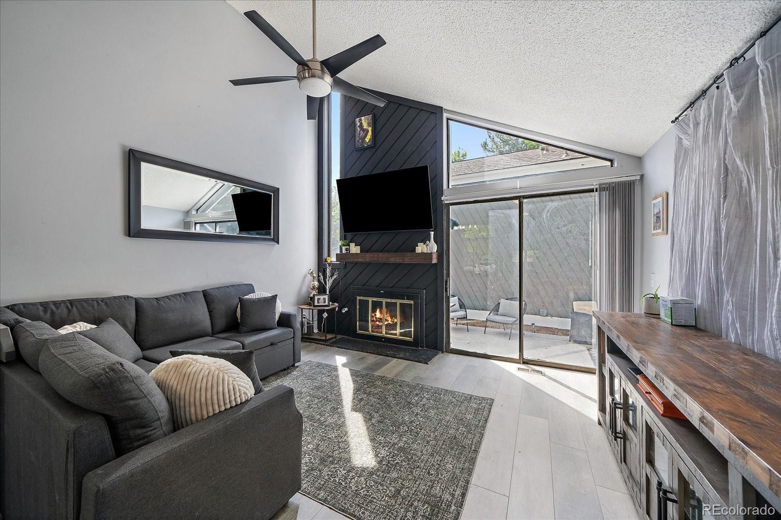 MLS Image #5 for 10177 e peakview avenue,englewood, Colorado