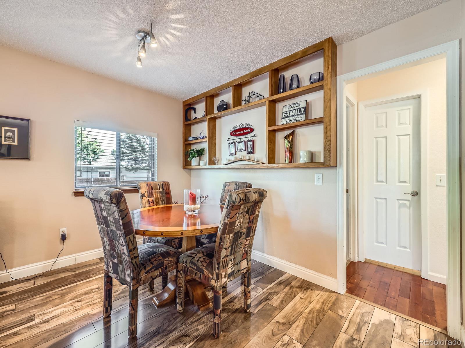 MLS Image #10 for 3002 e long circle,centennial, Colorado