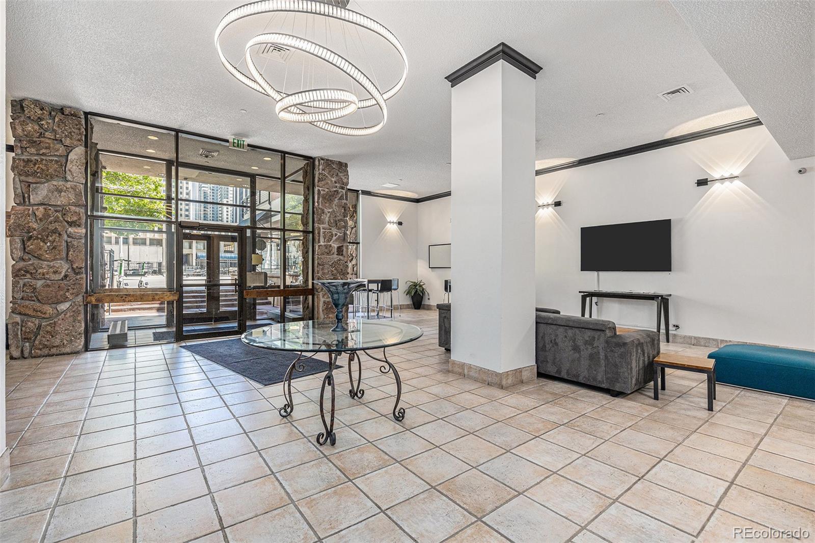 MLS Image #14 for 1020  15th street,denver, Colorado