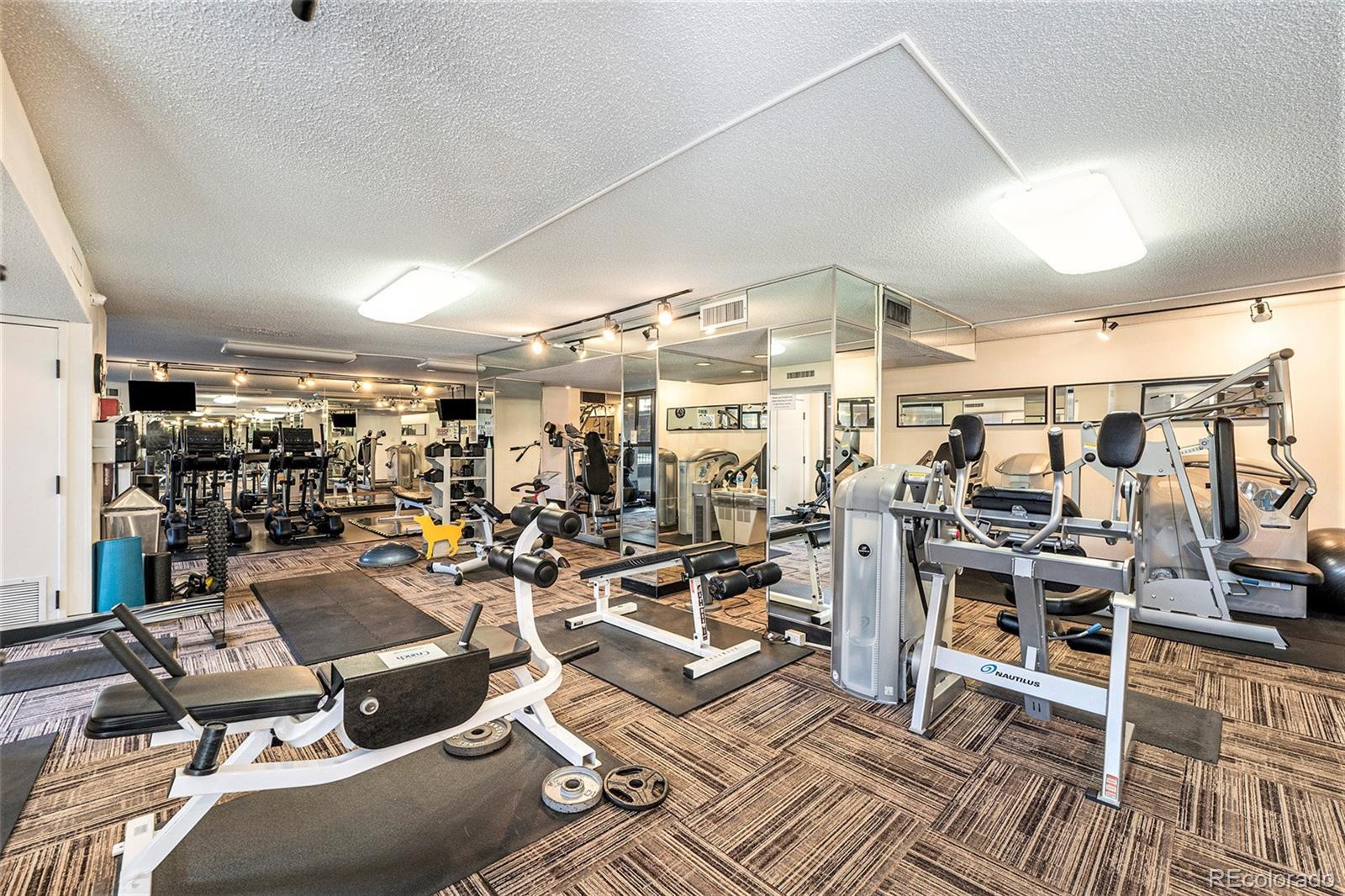 MLS Image #24 for 1020  15th street,denver, Colorado