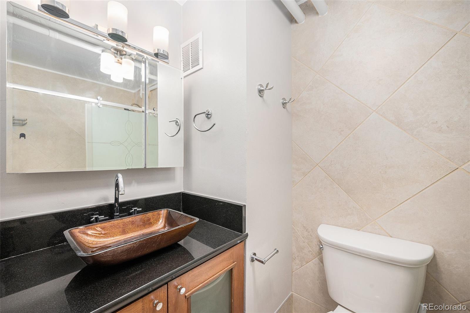 MLS Image #8 for 1020  15th street,denver, Colorado
