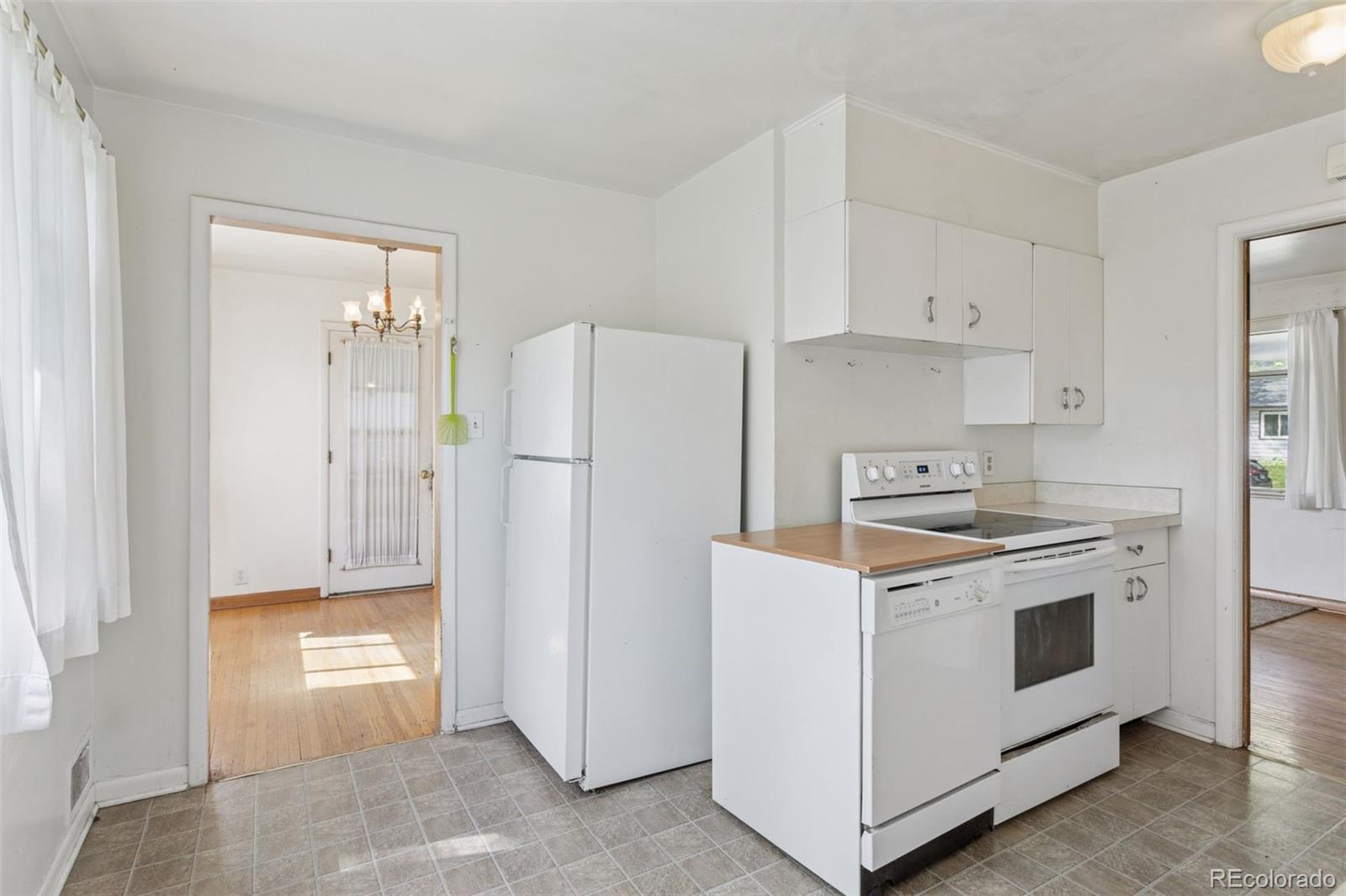 MLS Image #12 for 1742 s forest street,denver, Colorado