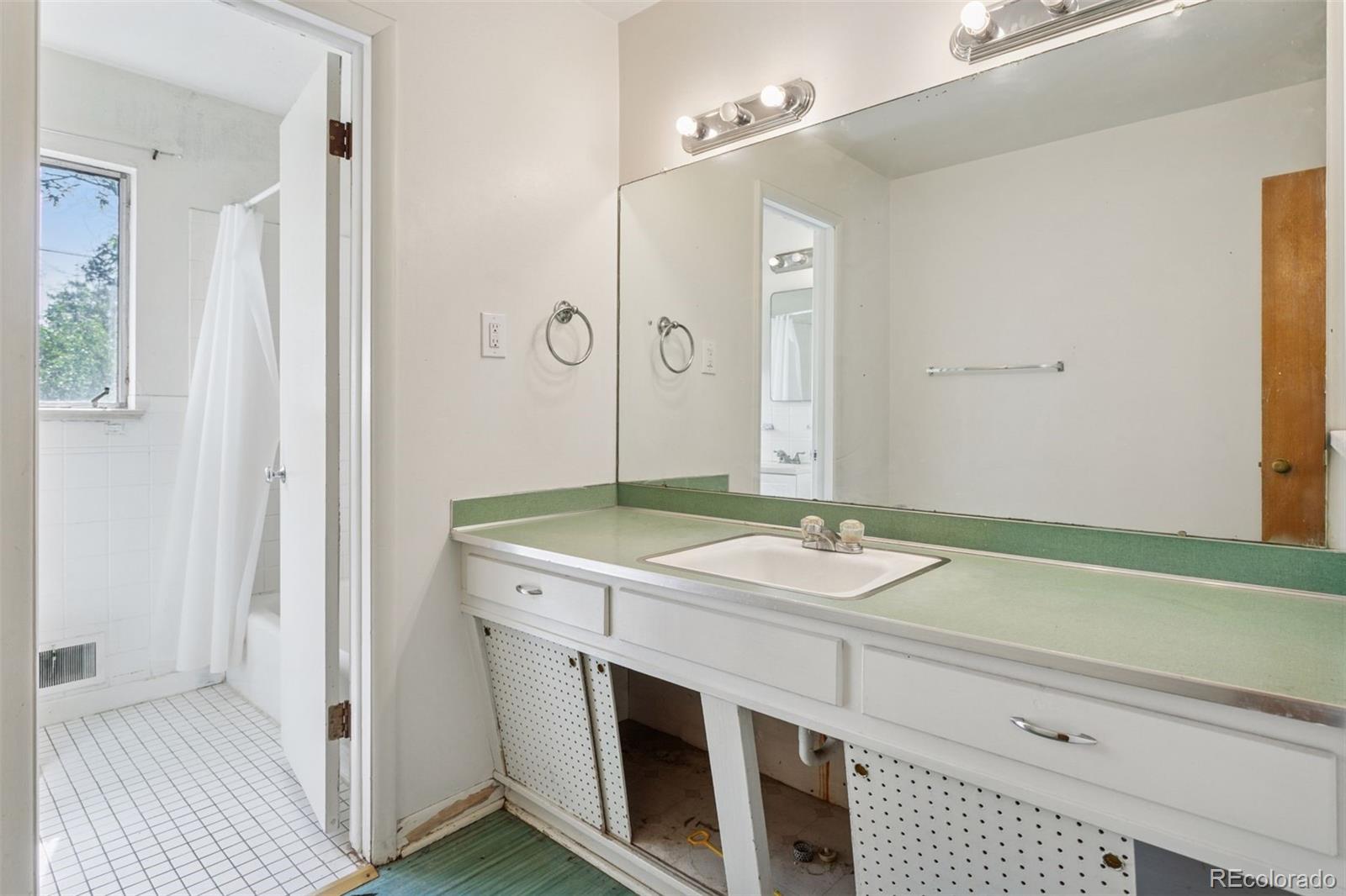 MLS Image #17 for 1742 s forest street,denver, Colorado