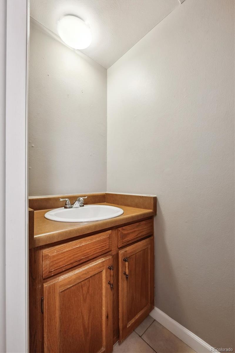 MLS Image #13 for 6545 s balsam court,littleton, Colorado