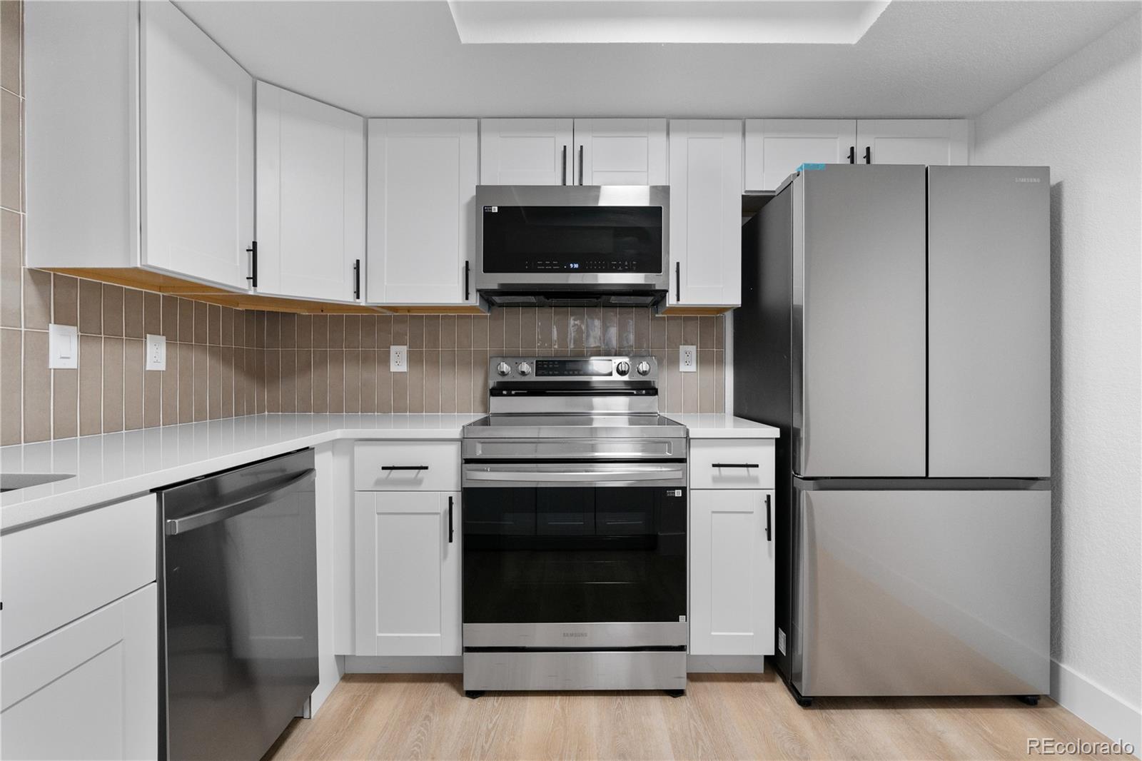 MLS Image #3 for 12635 e pacific circle,aurora, Colorado