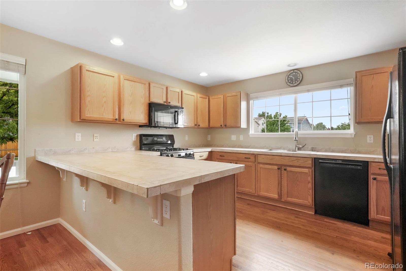 MLS Image #10 for 21863 e oxford place,aurora, Colorado