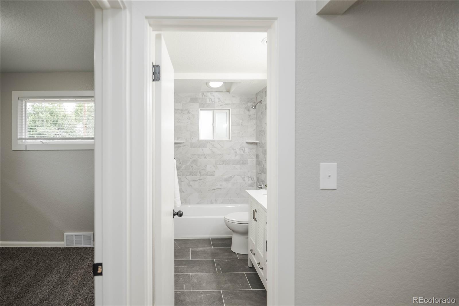 MLS Image #14 for 740  moline street,aurora, Colorado