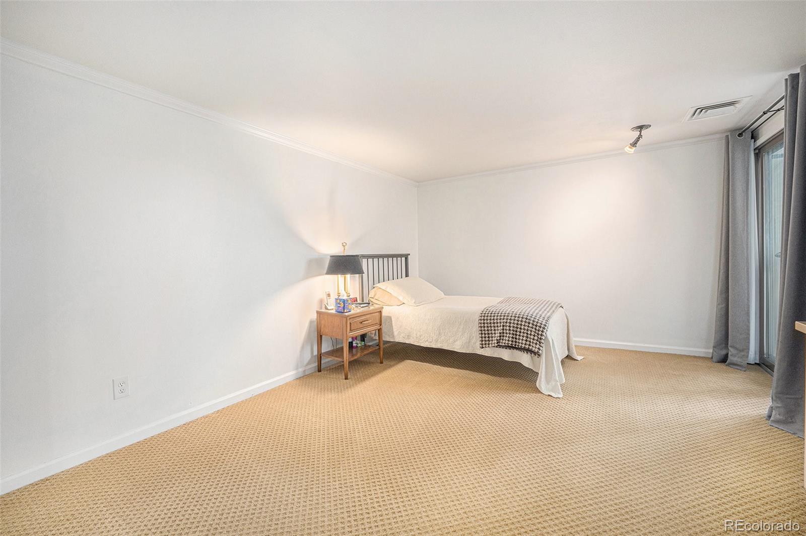 MLS Image #11 for 800 n pearl street,denver, Colorado