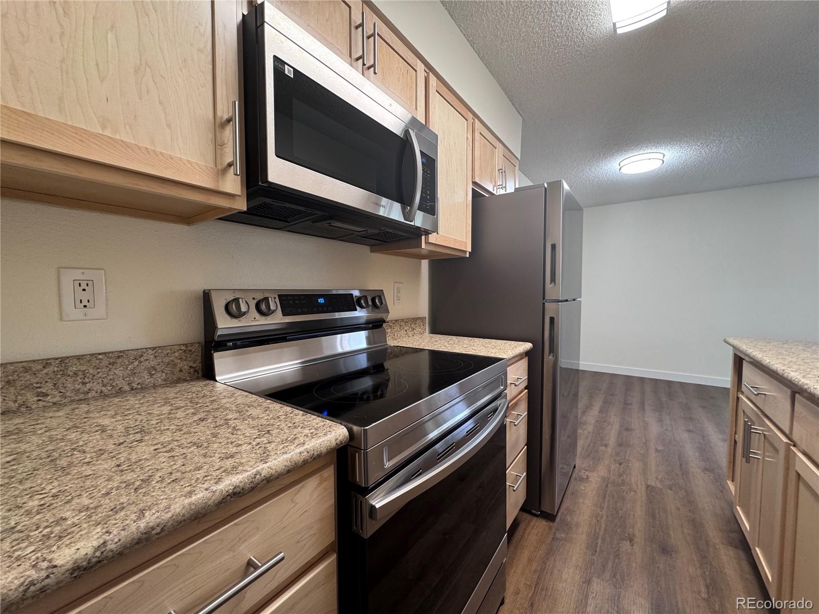 MLS Image #5 for 50 e highline circle,centennial, Colorado