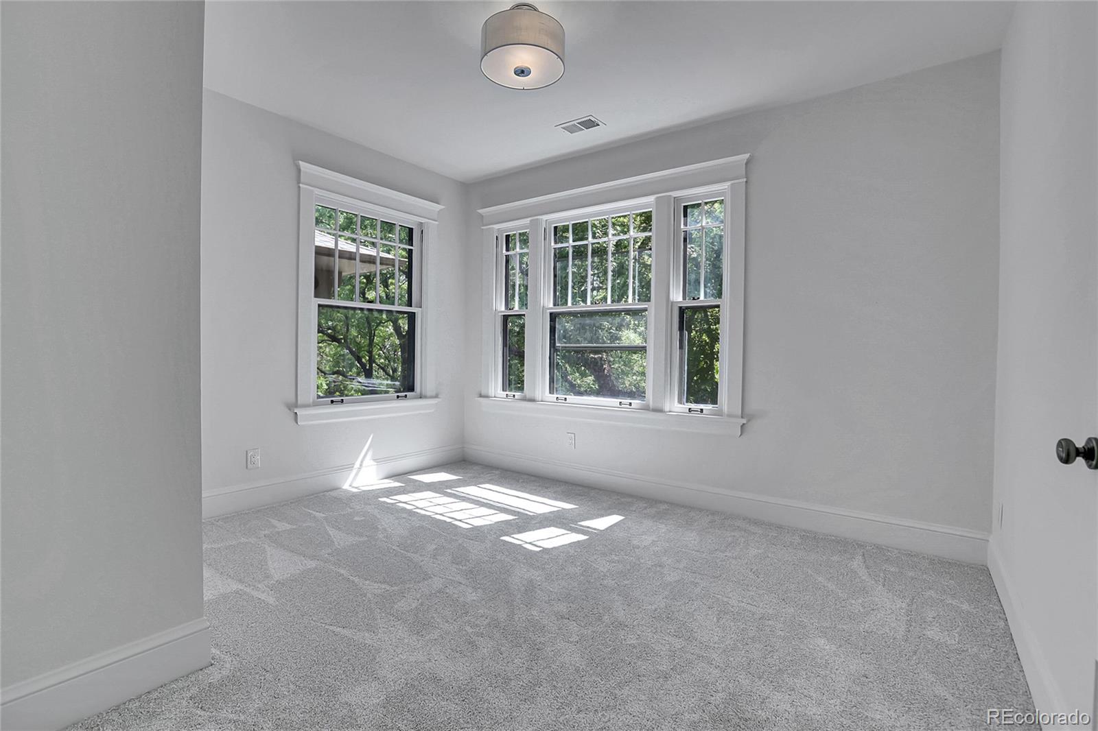 MLS Image #16 for 1343  milwaukee street,denver, Colorado