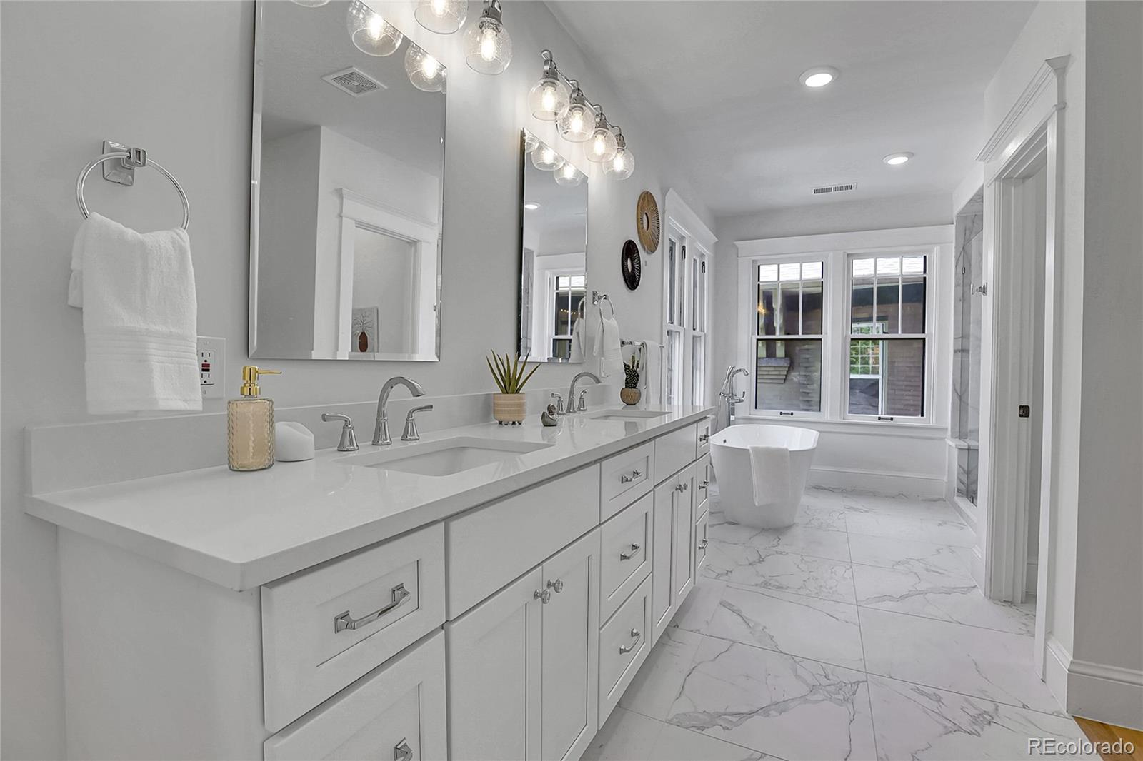 MLS Image #23 for 1343  milwaukee street,denver, Colorado