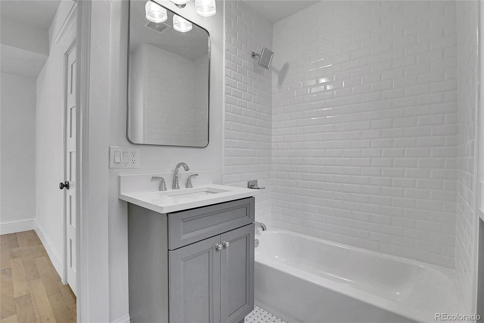 MLS Image #26 for 1343  milwaukee street,denver, Colorado