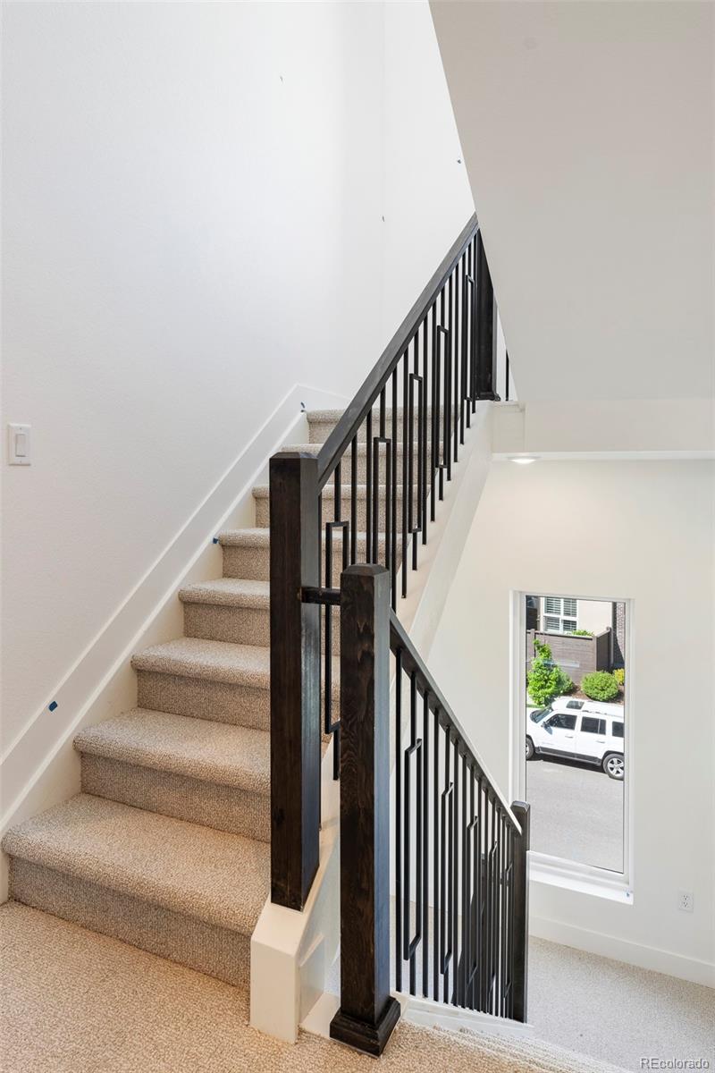 MLS Image #11 for 22  oneida court,denver, Colorado