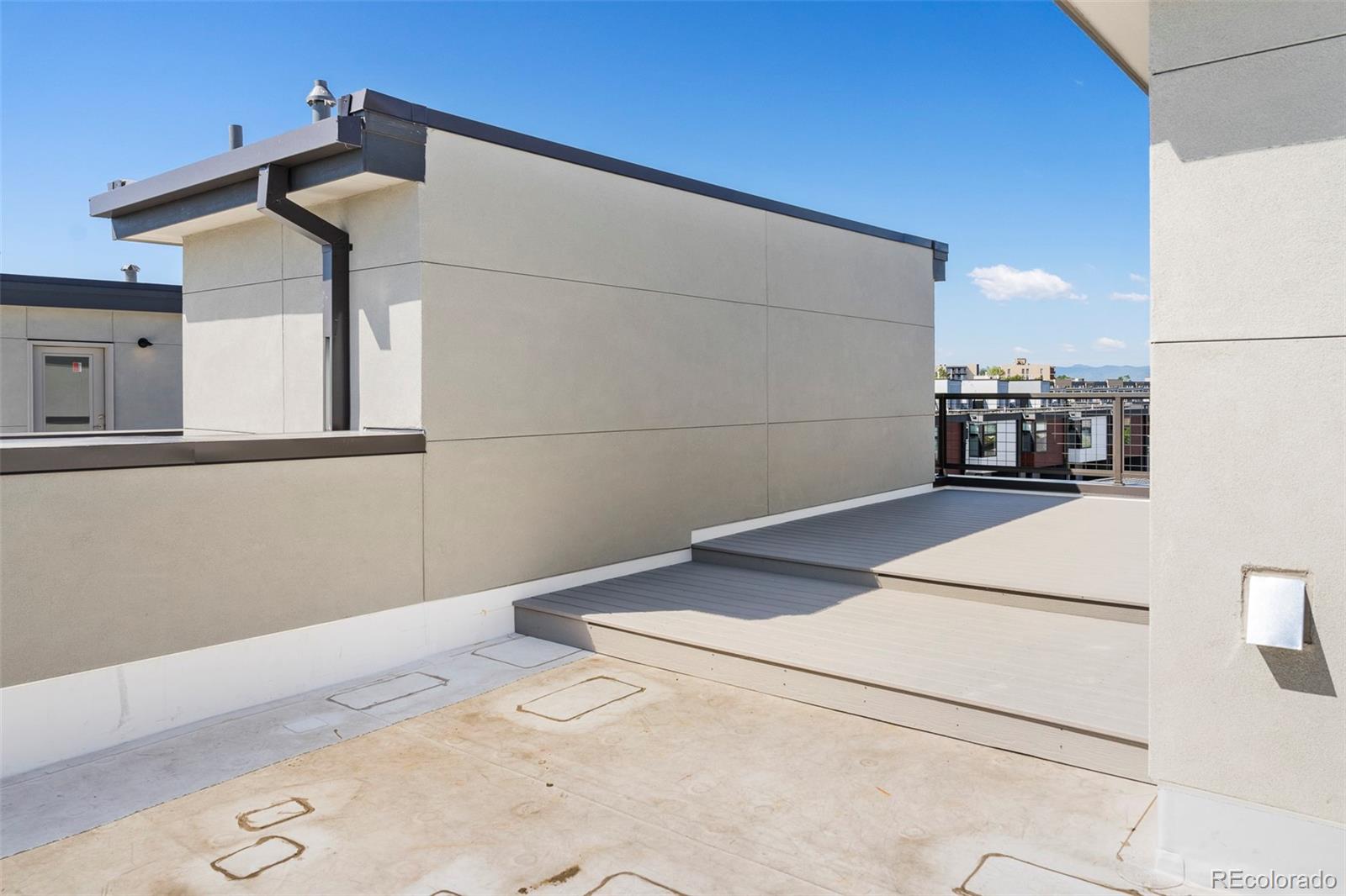 MLS Image #17 for 22  oneida court,denver, Colorado