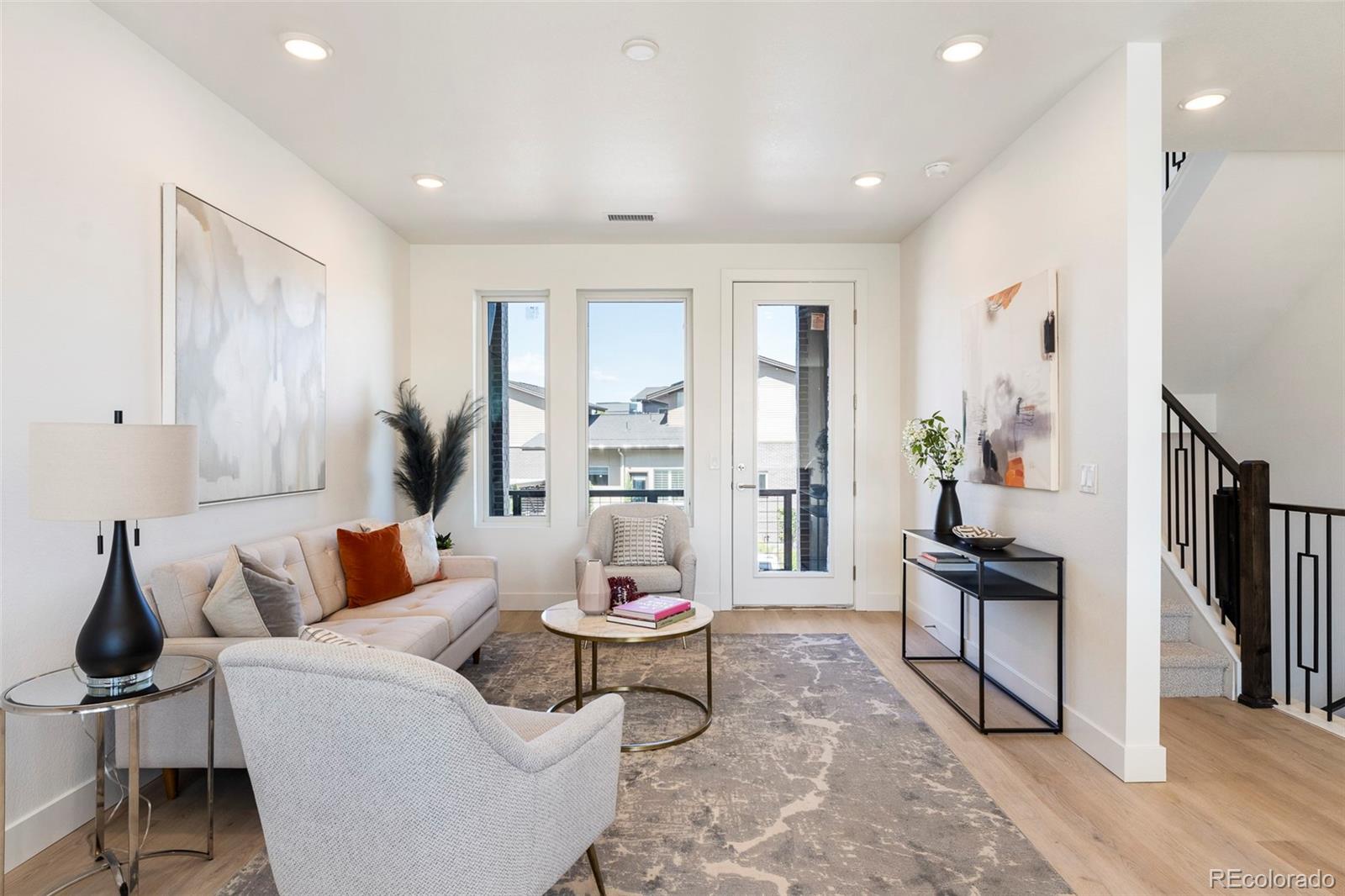 MLS Image #3 for 22  oneida court,denver, Colorado