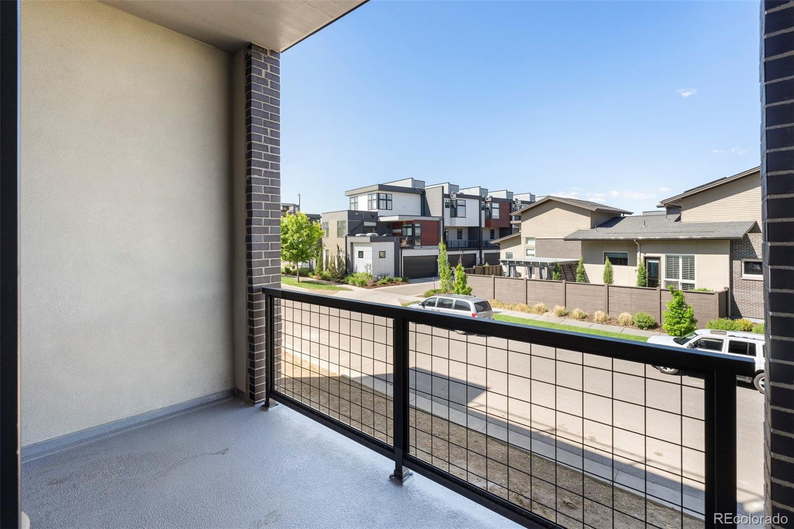 MLS Image #4 for 22  oneida court,denver, Colorado